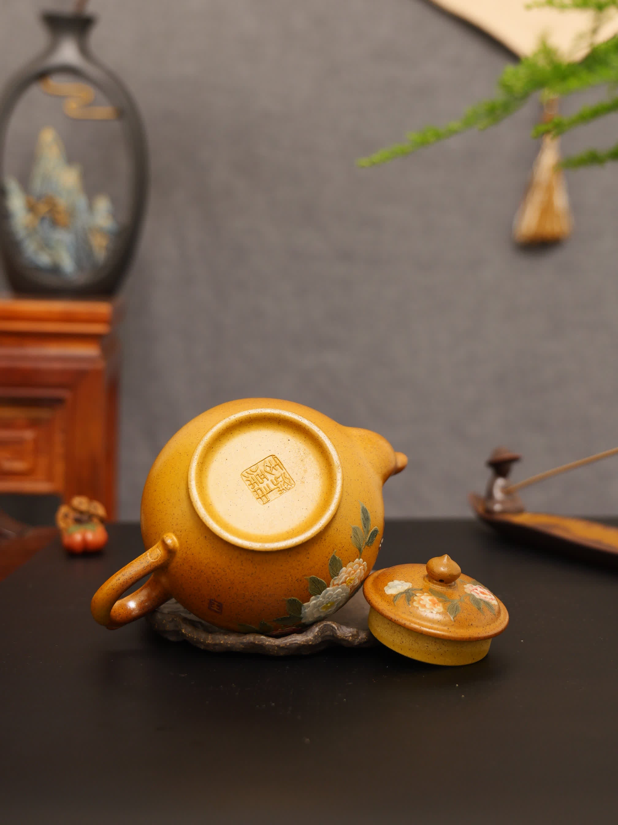 Peony Painting Fully Handmade Golden Duan Clay 'Xiao Ying' Yixing Teapot