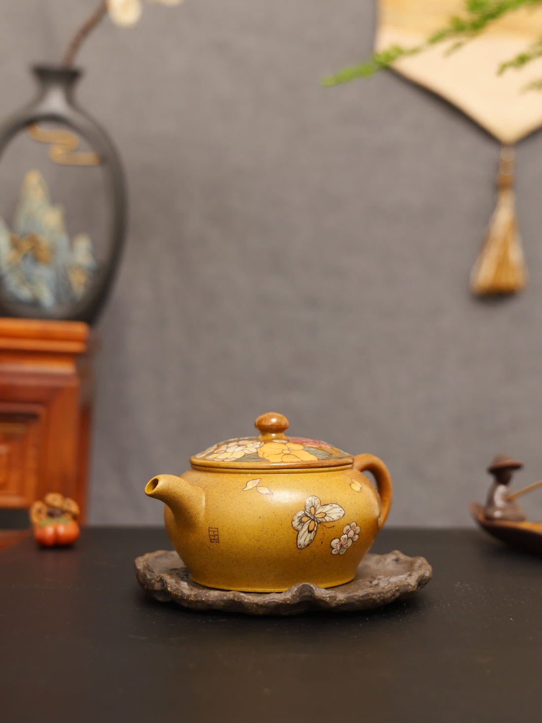 Peony & Butterfly Painting Fully Handmade Golden Duan Clay Yixing Teapot