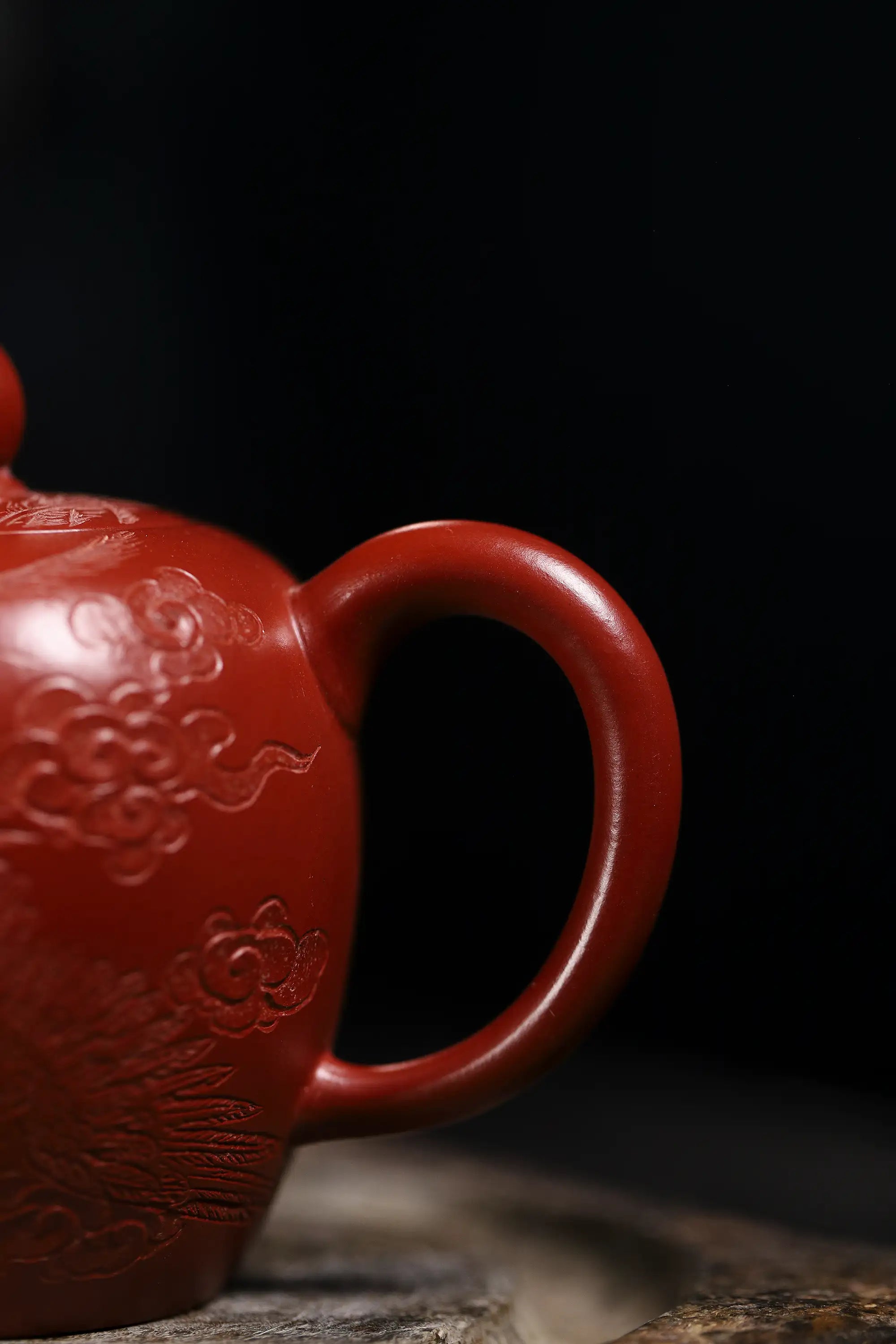 Phoenix Carving Fully Handmade Zhu Ni 'Beauty's Shoulder' Yixing Teapot