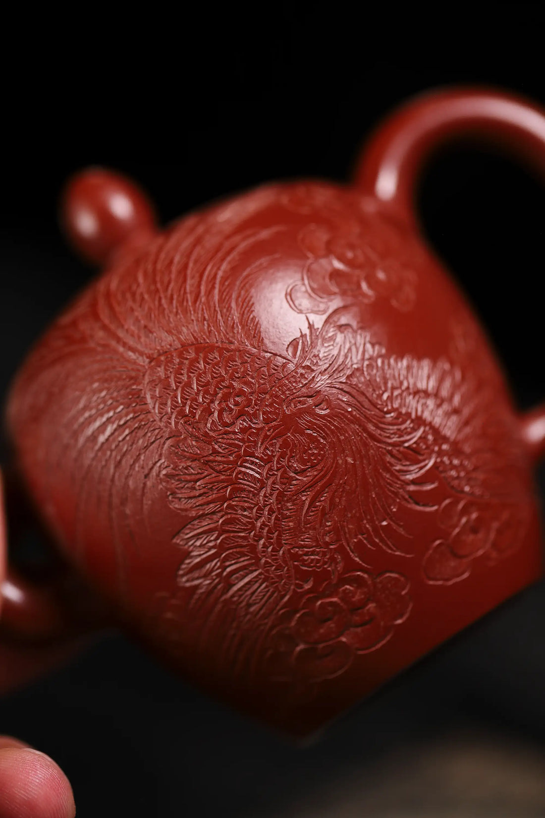 Phoenix Carving Fully Handmade Zhu Ni 'Beauty's Shoulder' Yixing Teapot