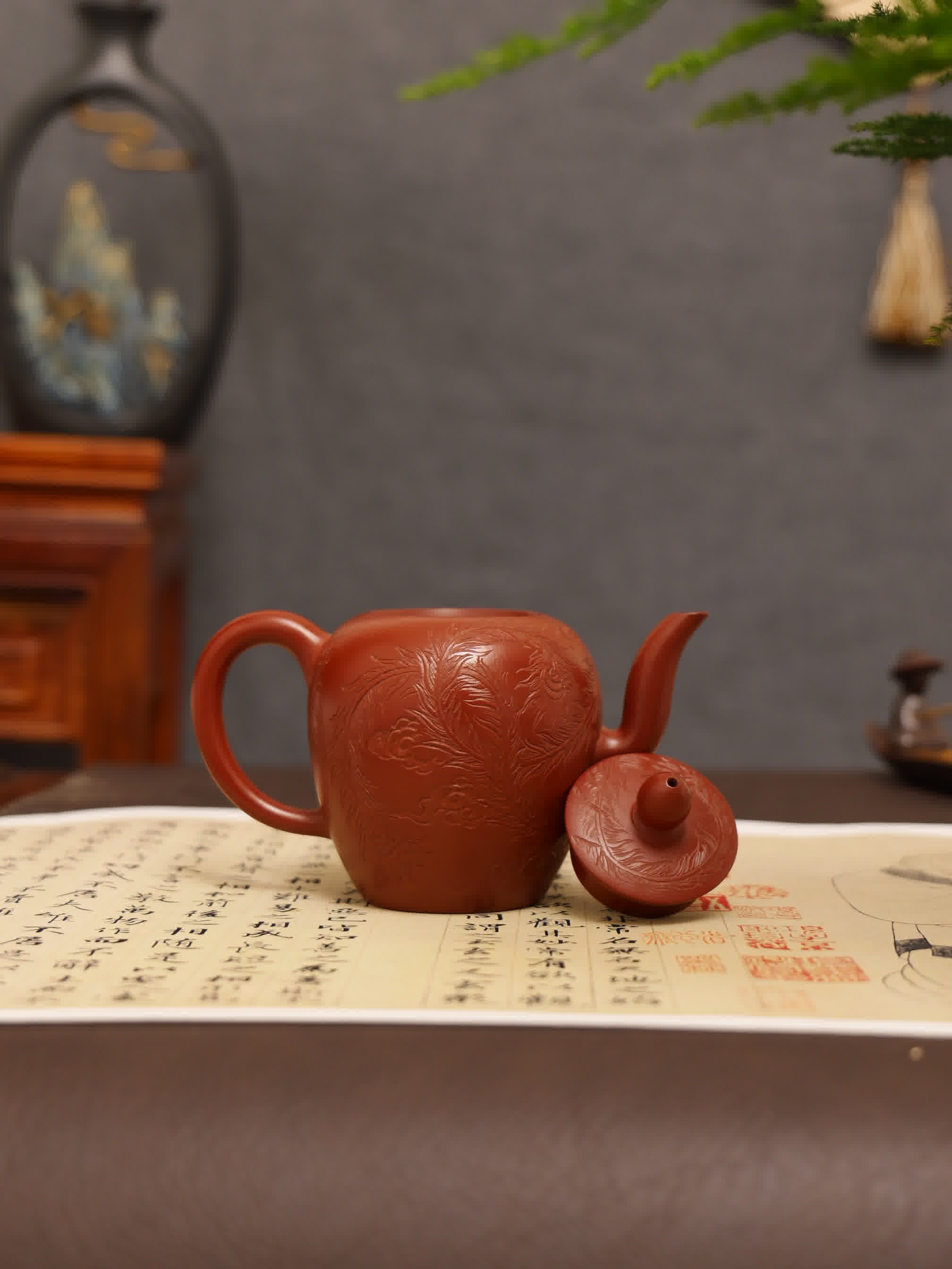 Phoenix Carving Fully Handmade Zhu Ni 'Beauty's Shoulder' Yixing Teapot