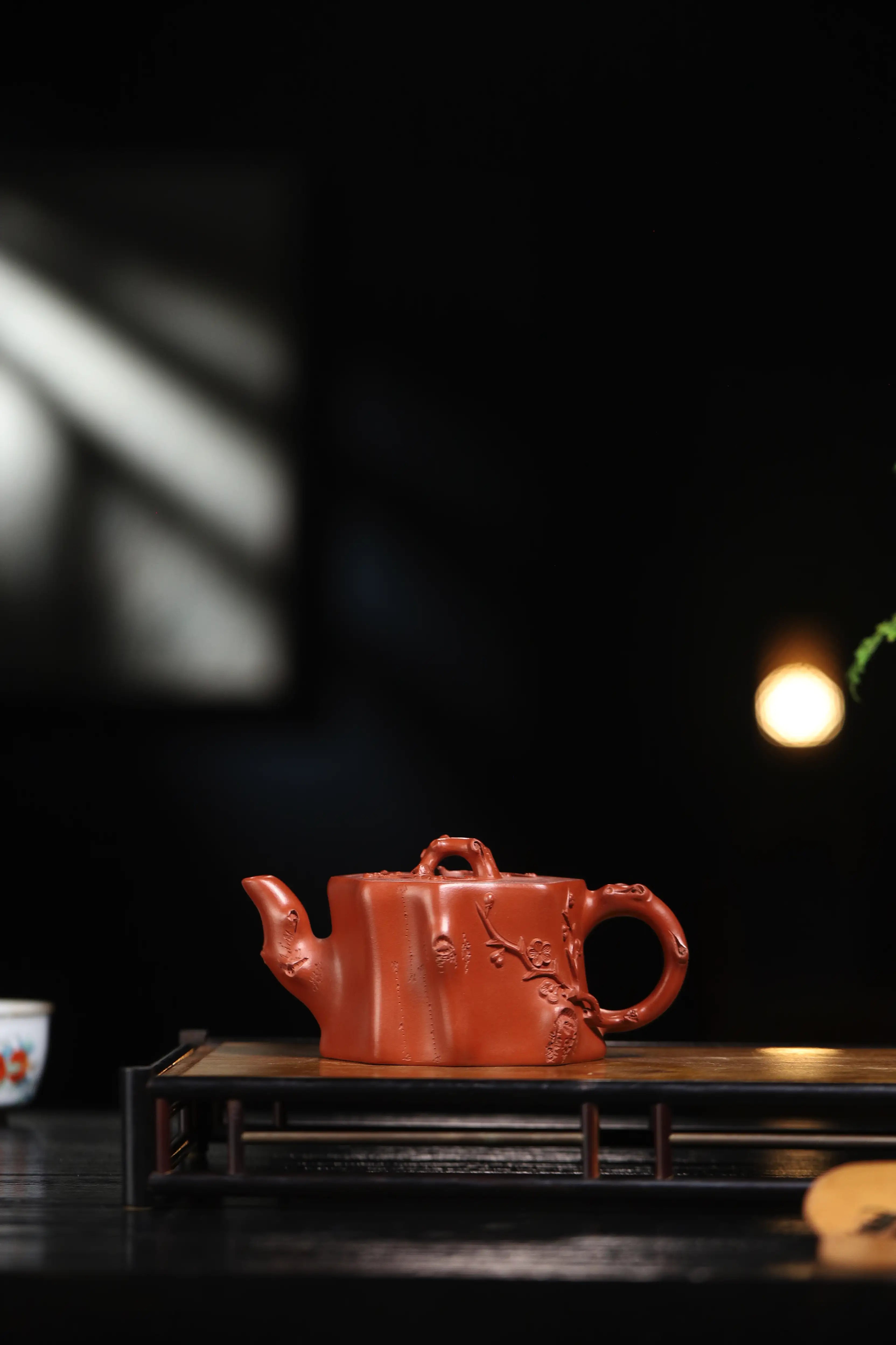 Plum Blossom Engraving Fully Handmade Zhu Ni Clay 'Mei Zhuang' Yixing Teapot