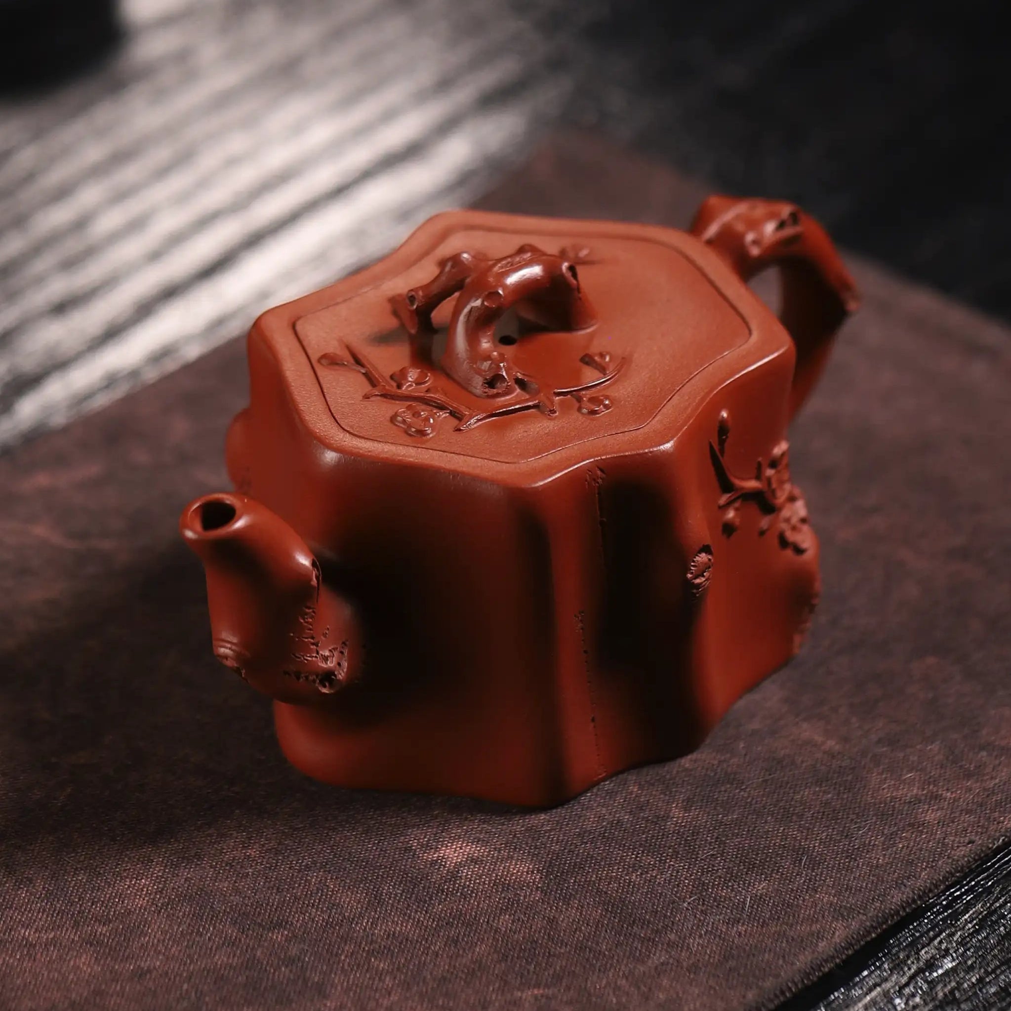 Plum Blossom Engraving Fully Handmade Zhu Ni Clay 'Mei Zhuang' Yixing Teapot