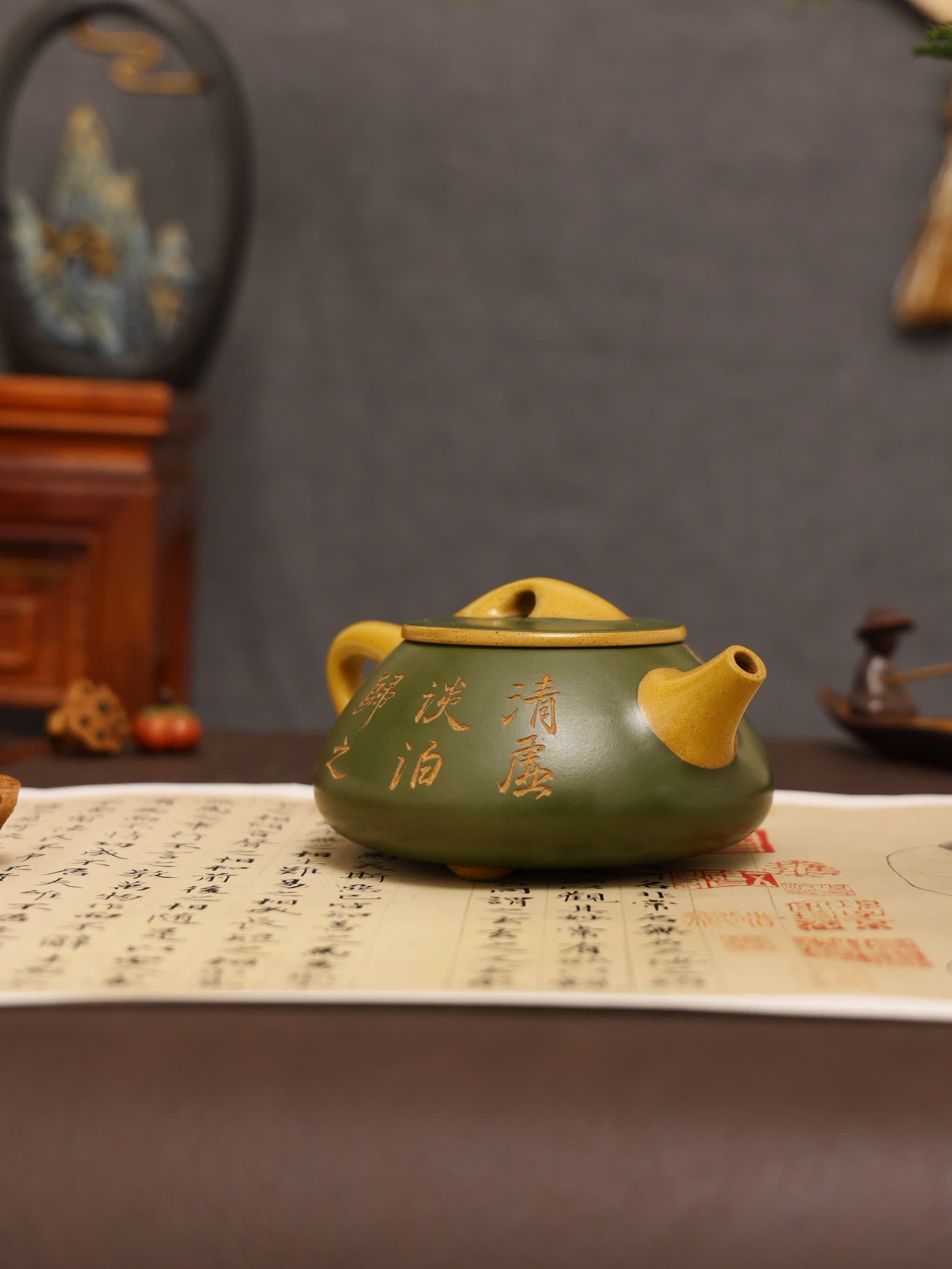 Squirrel Painting & Philosophical Inscription Fully Handmade Duan Clay 'Jingzhou Shi Piao' Yixing Teapot