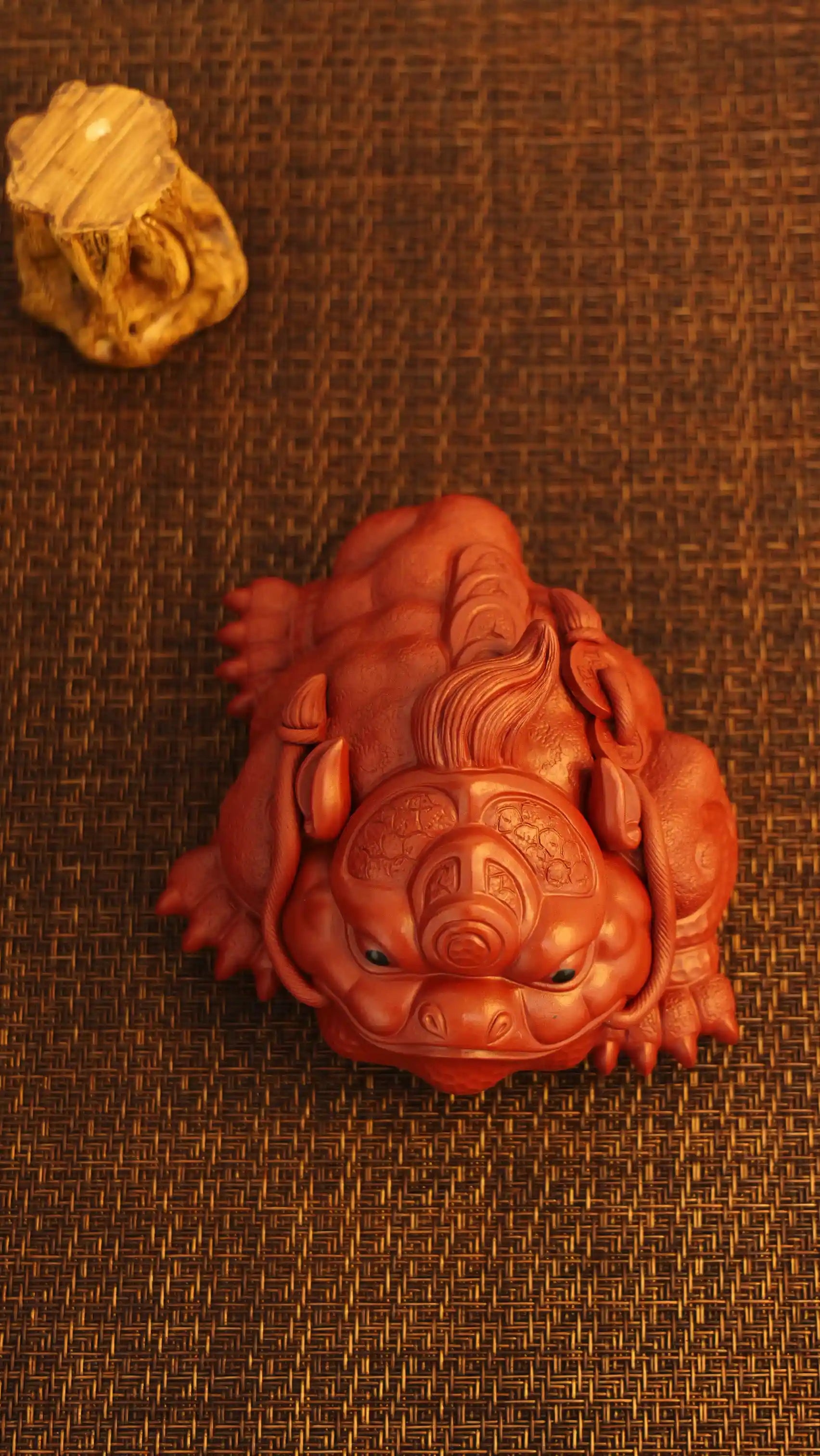Yixing Zisha Handmade Wealth - Attracting Golden Toad Tea Pet (Auspicious Style)
