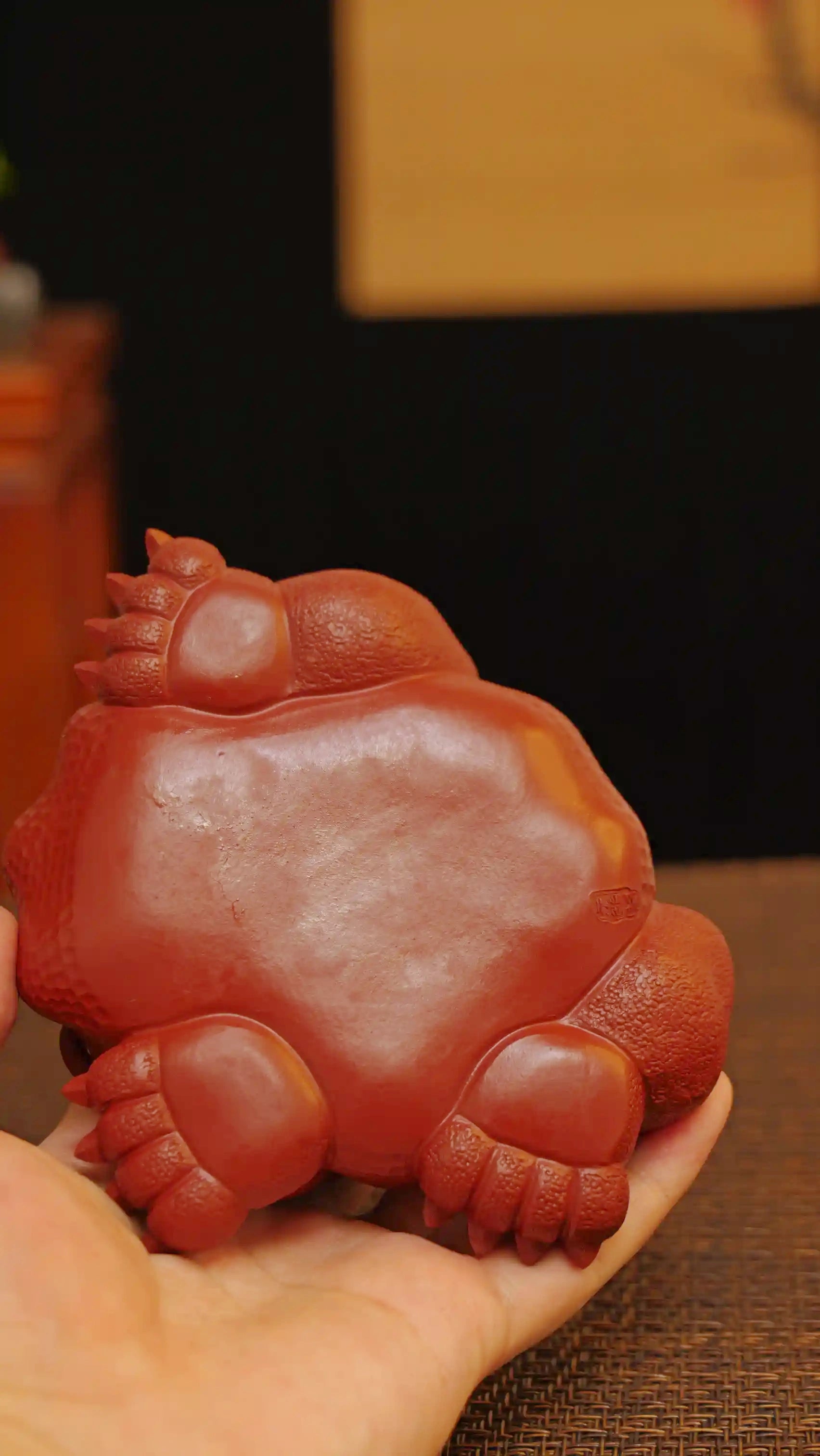 Yixing Zisha Handmade Wealth - Attracting Golden Toad Tea Pet (Auspicious Style)