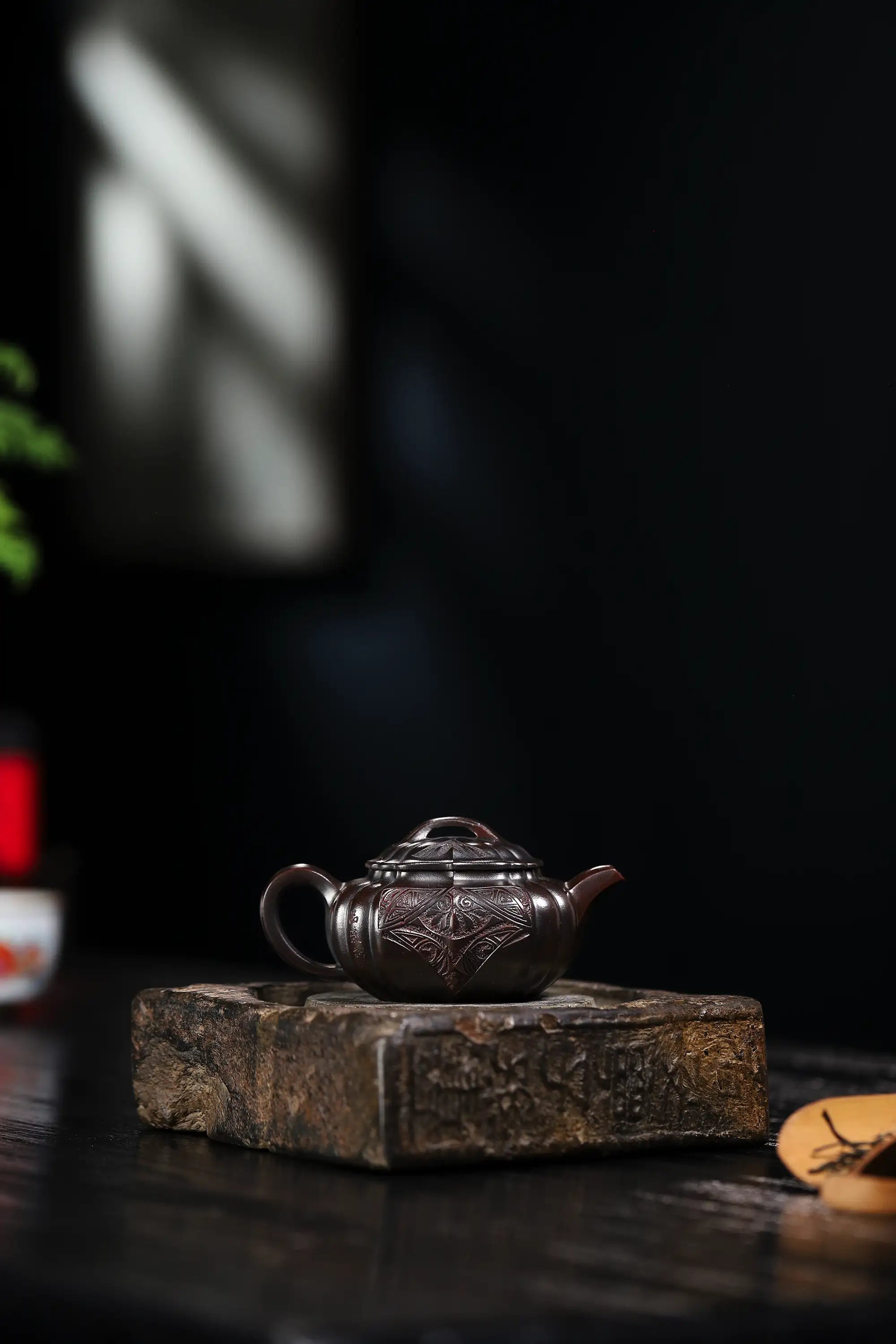 Totem Carving Fully Handmade Zijinsha-Purple Clay 'Ribbed Square' Yixing Teapot