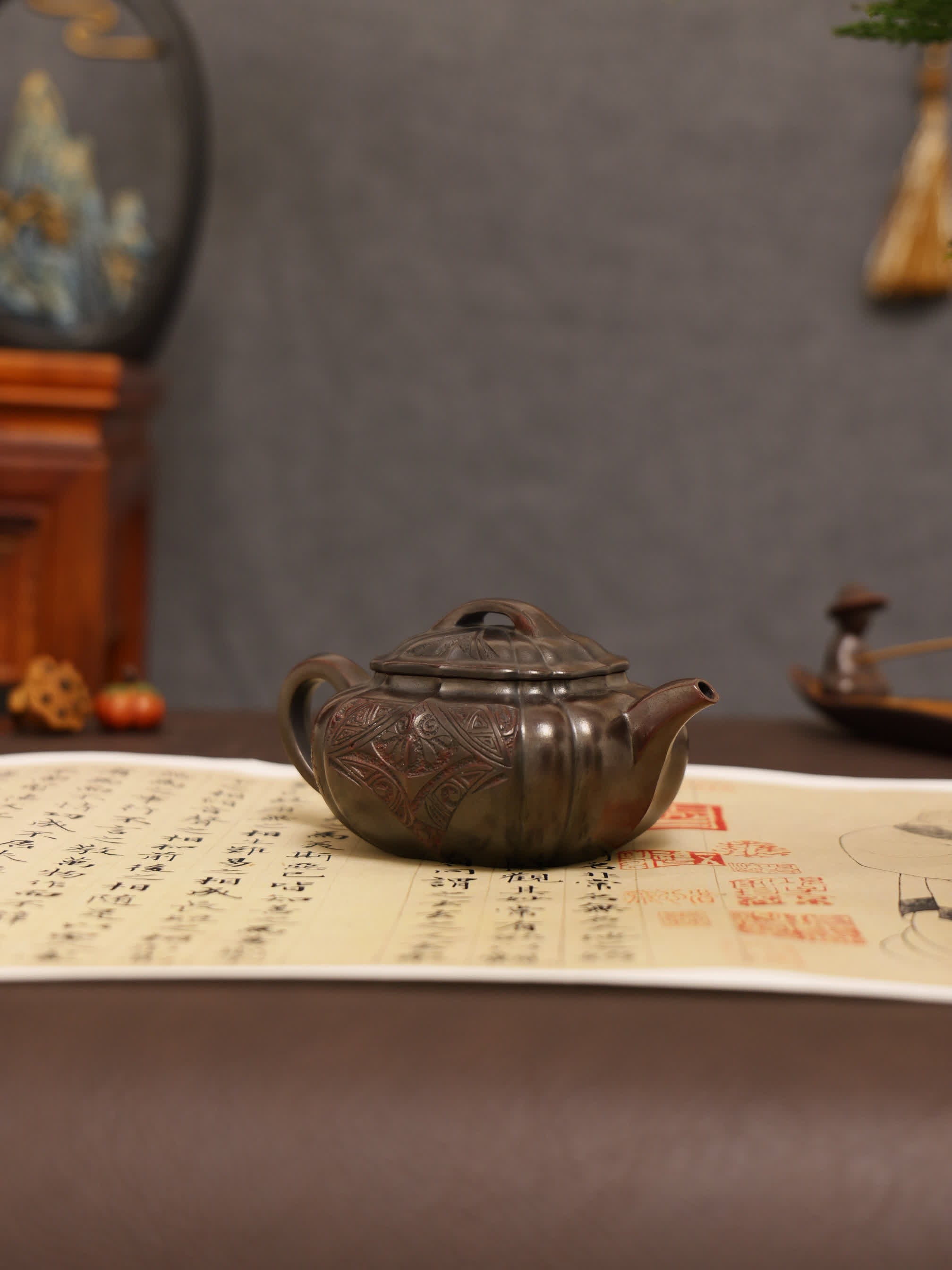 Totem Carving Fully Handmade Zijinsha-Purple Clay 'Ribbed Square' Yixing Teapot