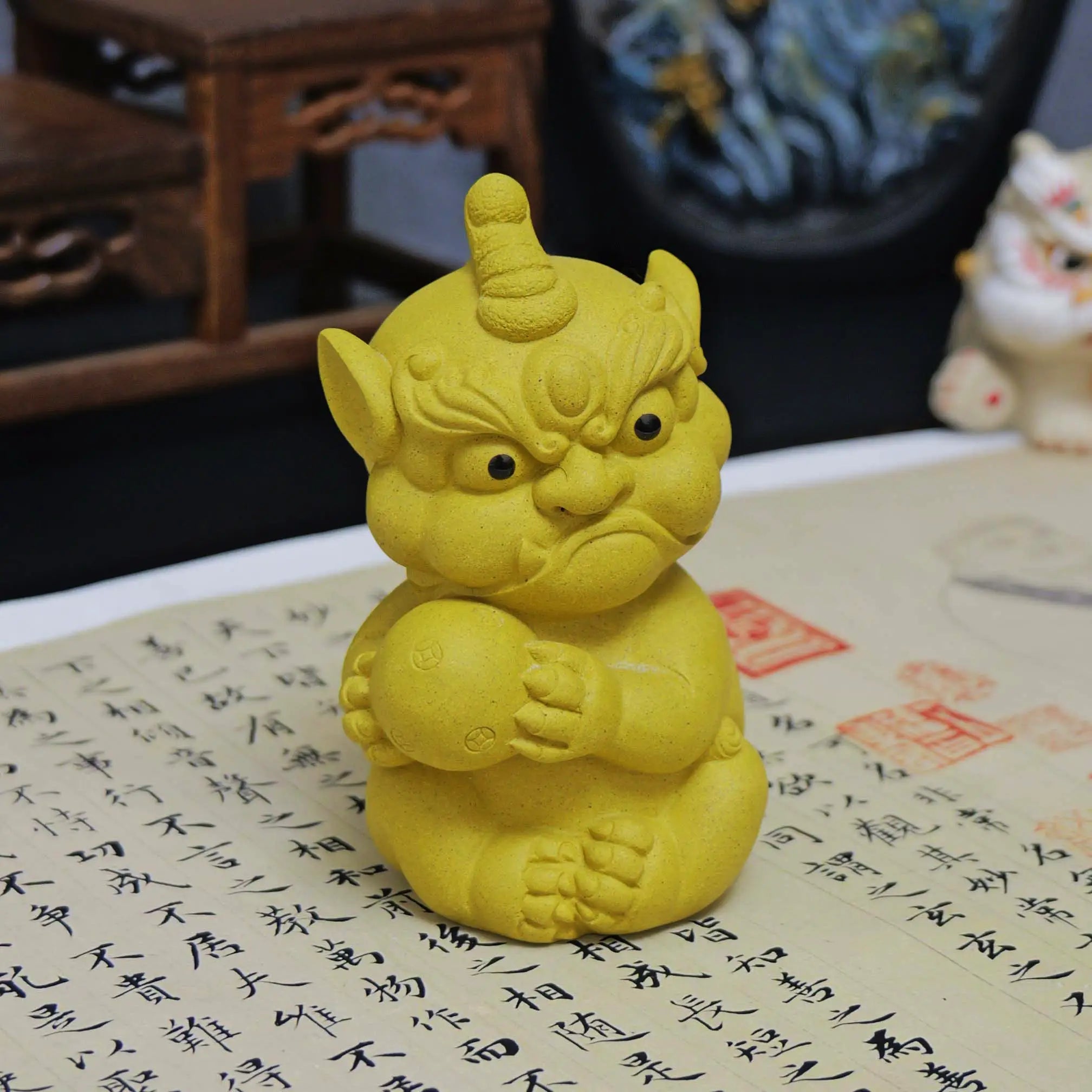 Yixing Clay Handmade Coin Ball Guardian Lion Tea Pet