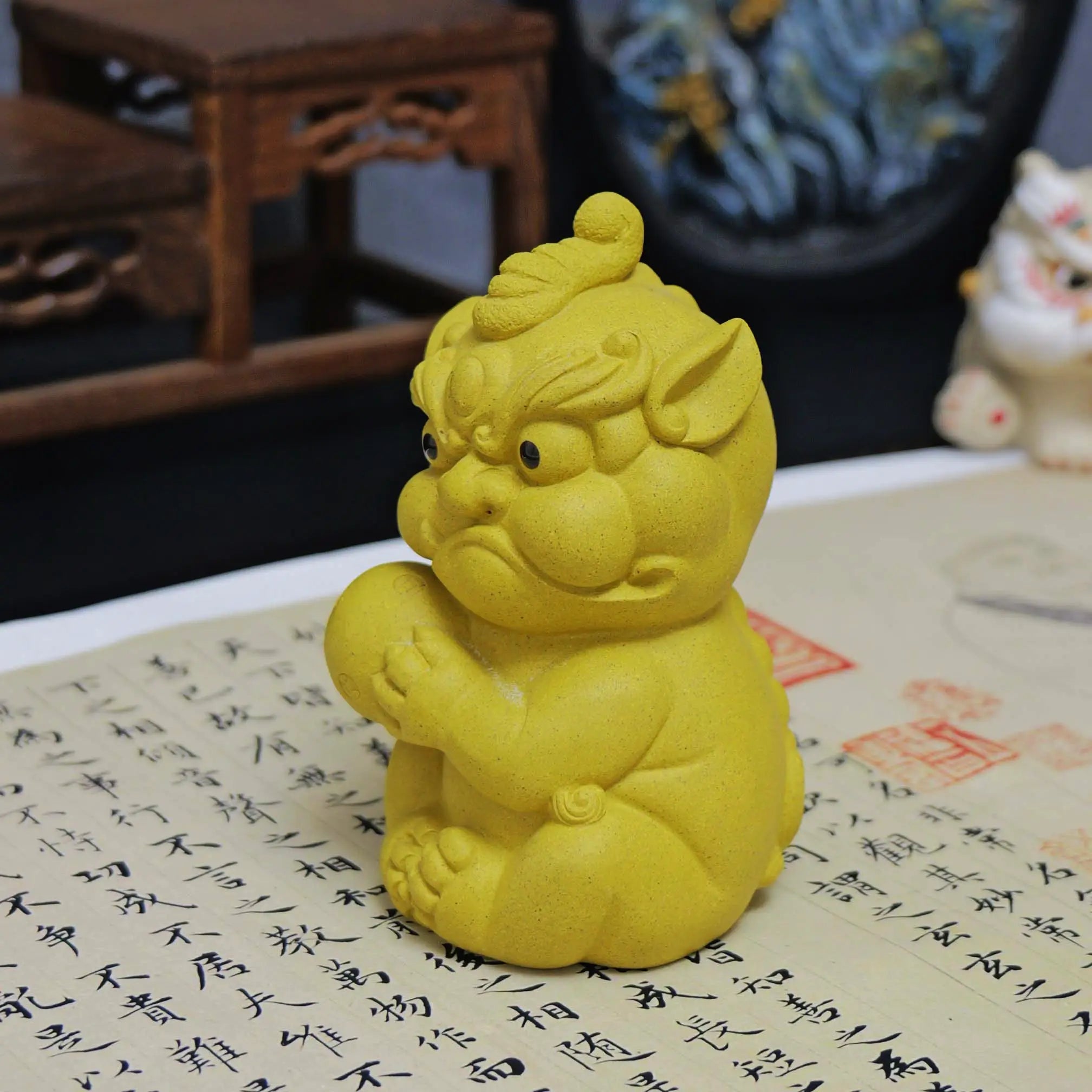 Yixing Clay Handmade Coin Ball Guardian Lion Tea Pet
