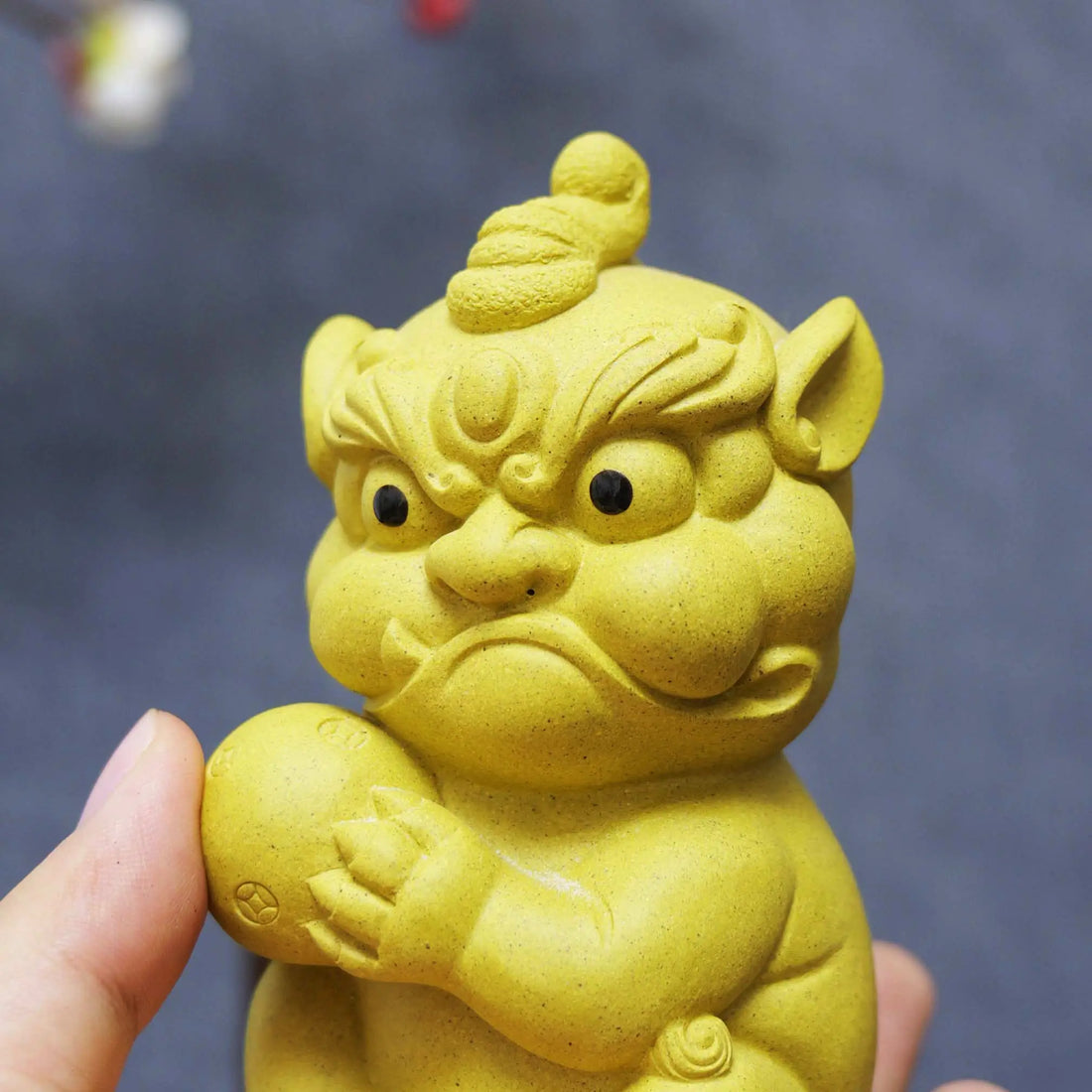 Yixing Clay Handmade Coin Ball Guardian Lion Tea Pet