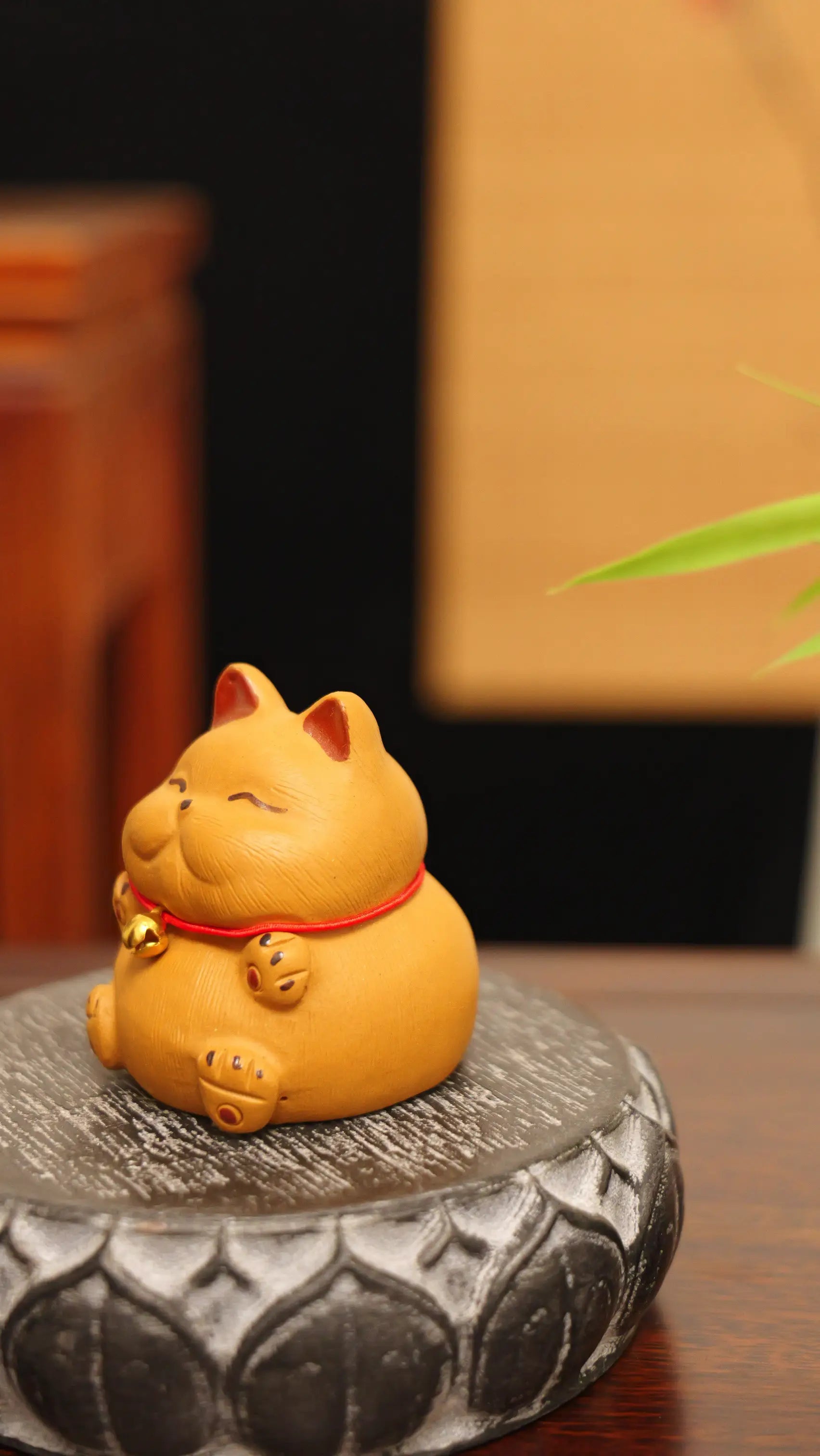 Yixing Clay Handmade Lucky Cat Tea Pet