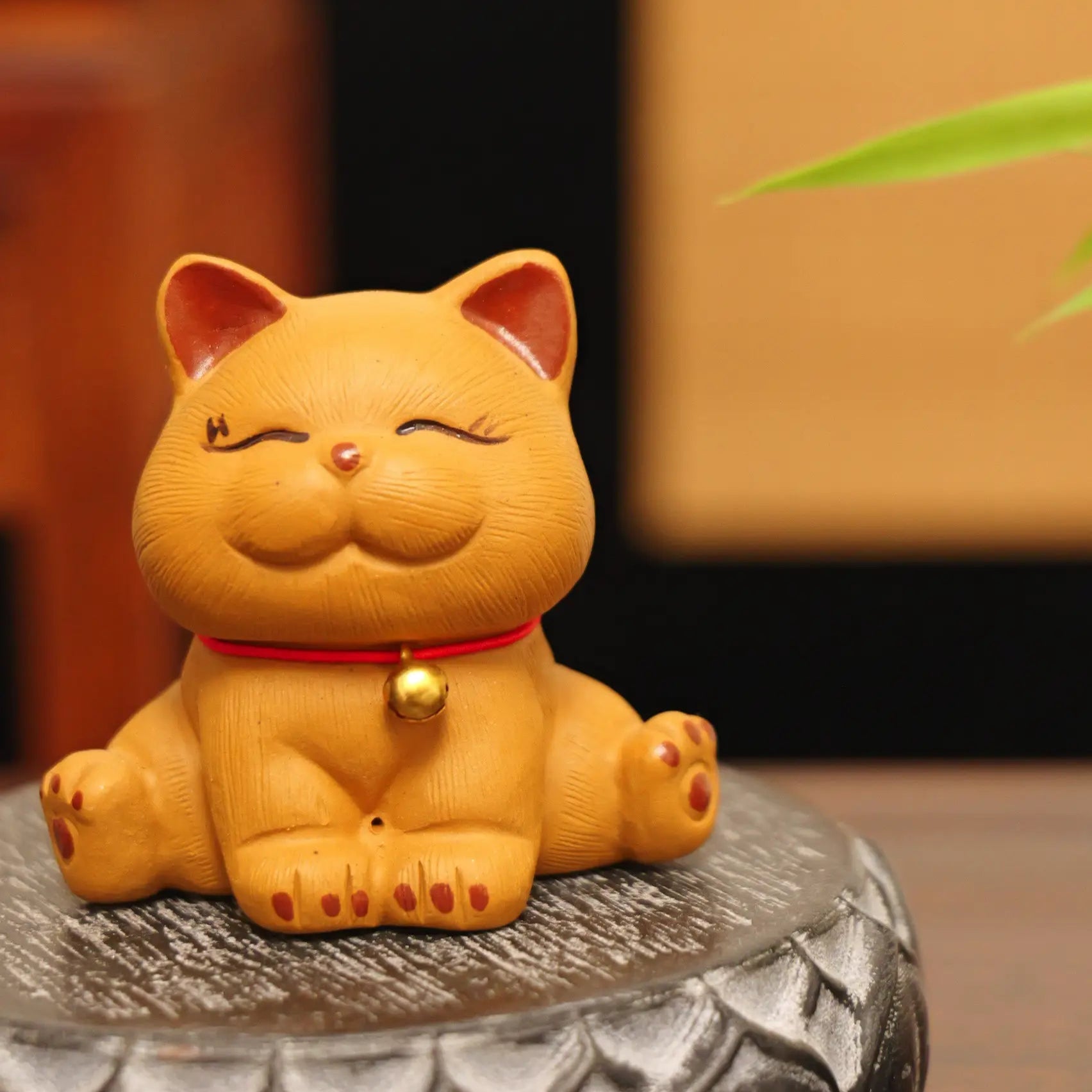 Yixing Handmade Lucky Cat Tea Pet (Auspicious and Cute Style)