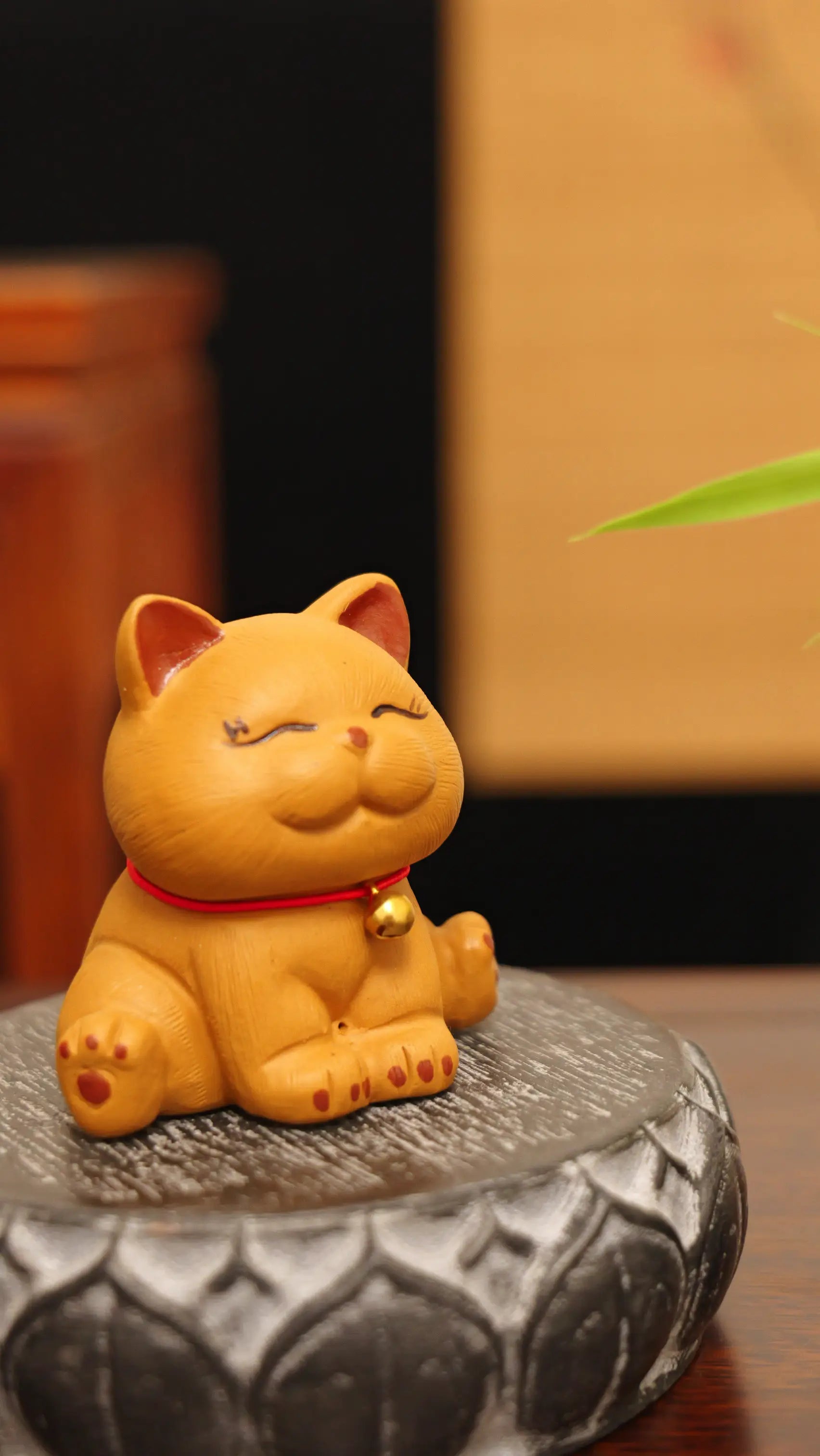 Yixing Handmade Lucky Cat Tea Pet (Auspicious and Cute Style)