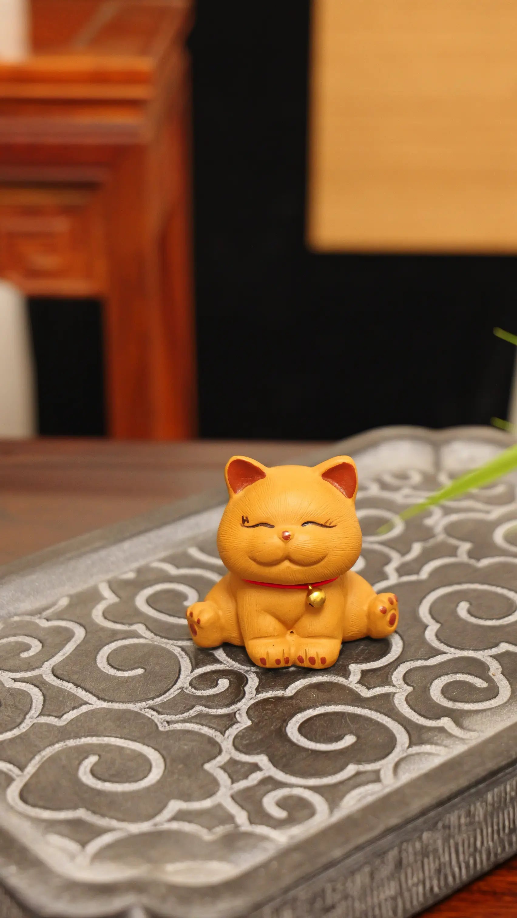 Yixing Handmade Lucky Cat Tea Pet (Auspicious and Cute Style)