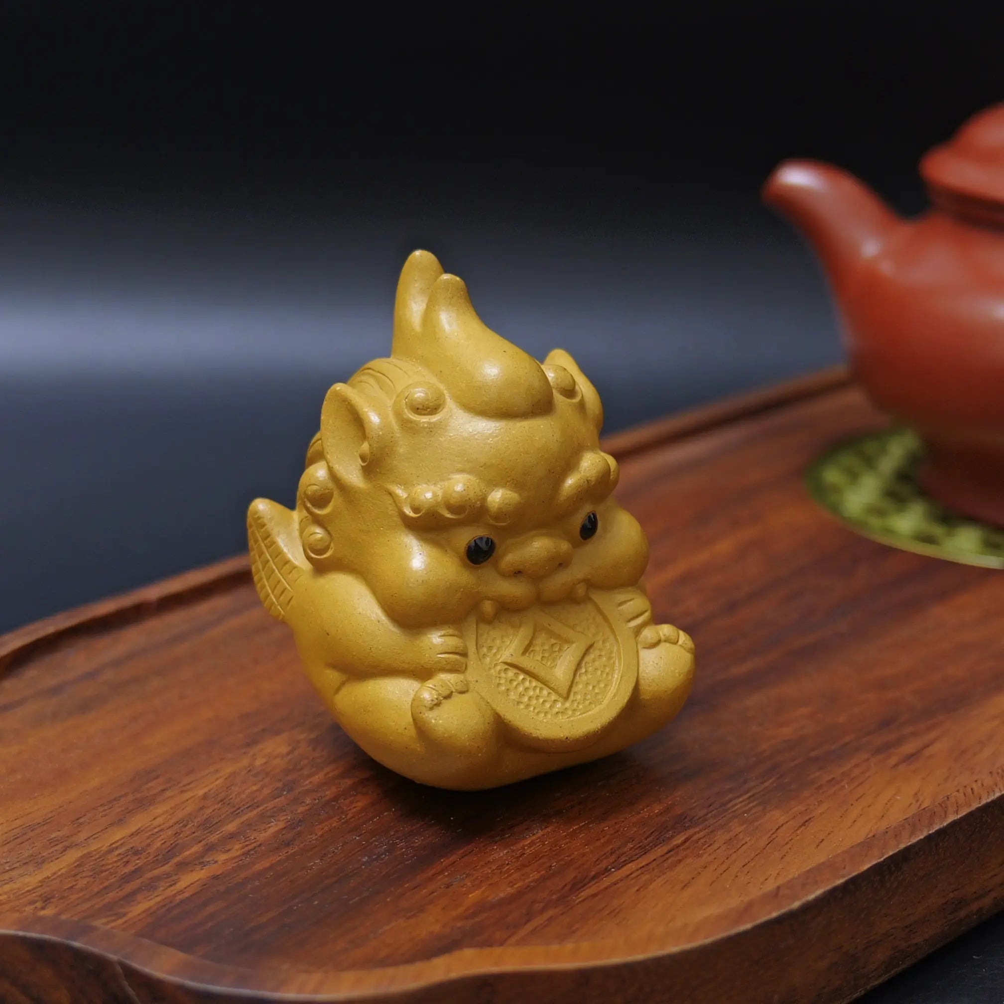 Yixing Handmade Wealth-Attracting Dragon Zisha Tea Pet (Cute Style with Coin)