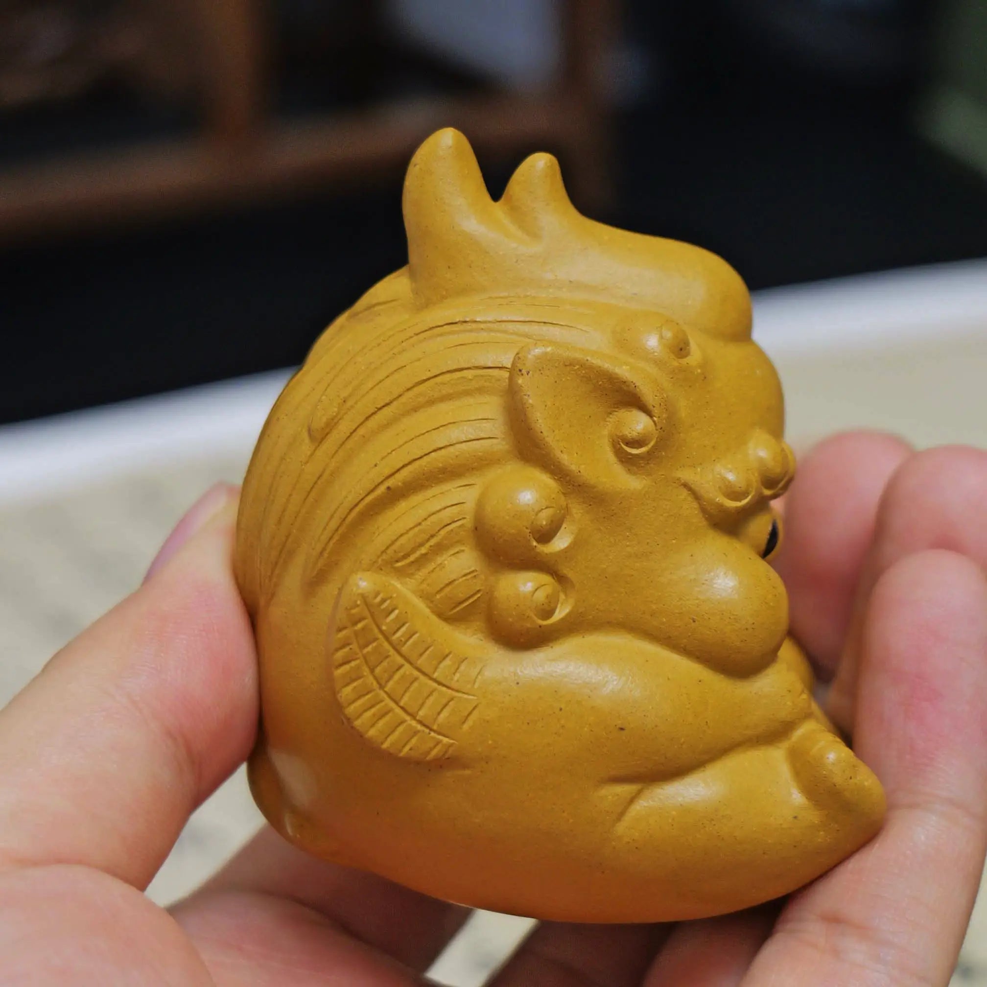 Yixing Handmade Wealth-Attracting Dragon Zisha Tea Pet (Cute Style with Coin)