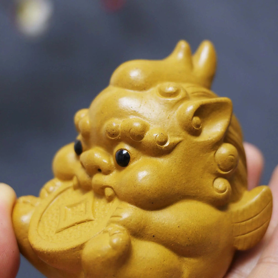 Yixing Handmade Wealth-Attracting Dragon Zisha Tea Pet (Cute Style with Coin)