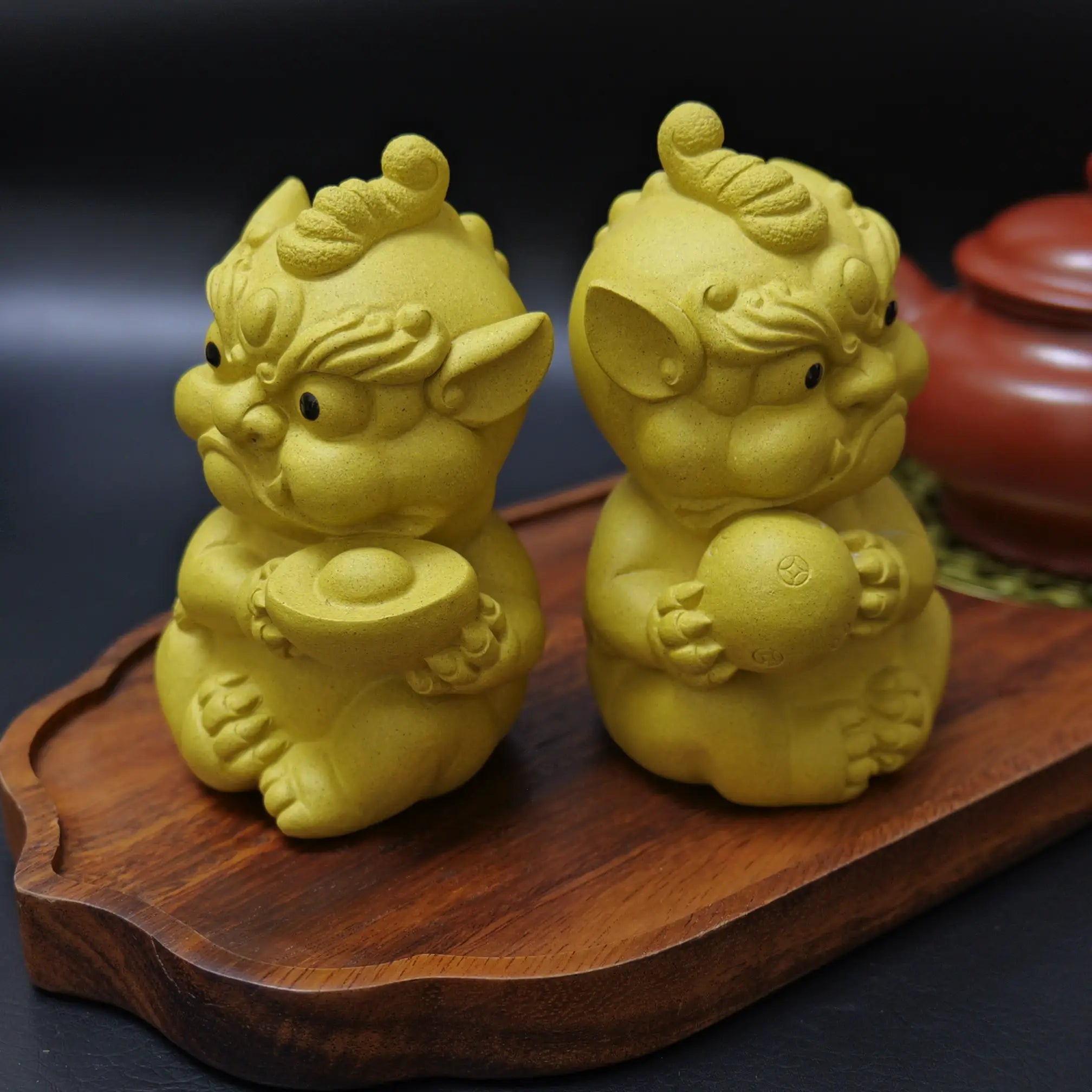 Yixing Yellow Clay Handmade Ingot Lion Tea Pet