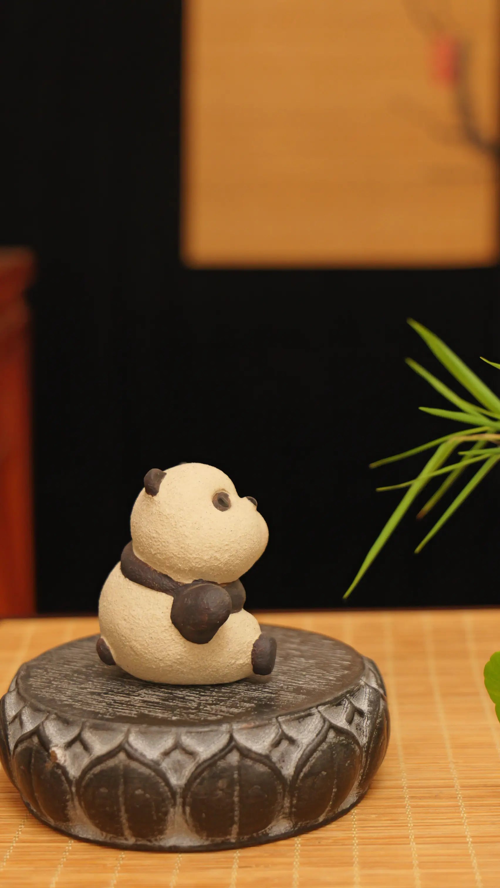 Yixing Zisha Handmade Agile Panda Tea Pet (Lively Style)