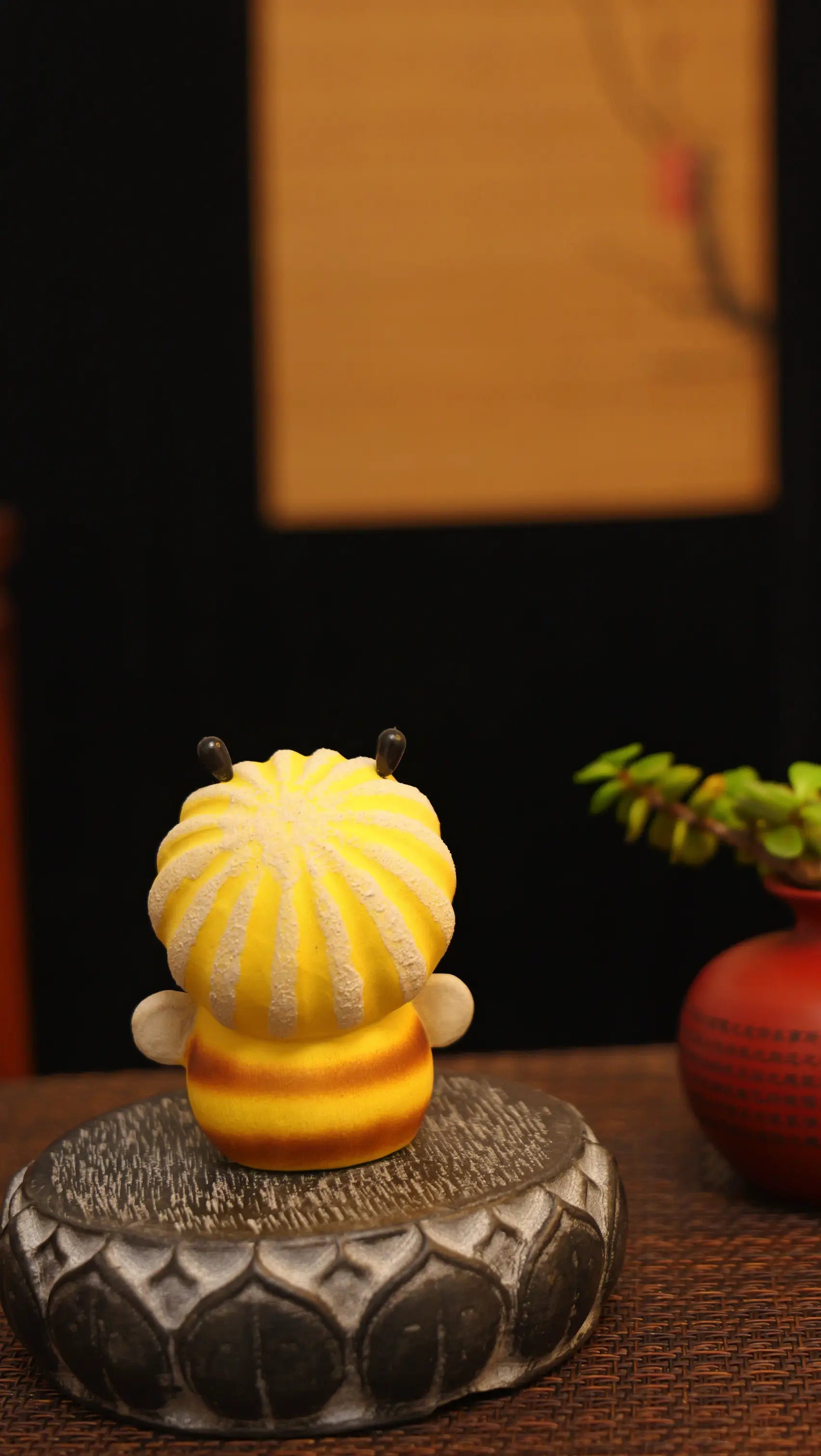 Yixing Zisha Handmade Cute Bee Tea Pet