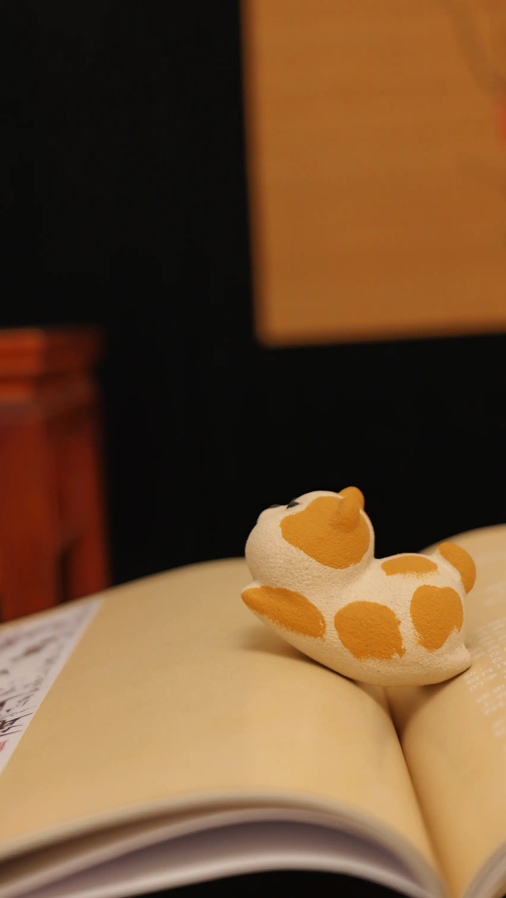 Yixing Zisha Handmade Cute Corgi Tea Pet (Lovely Lying-down Style)