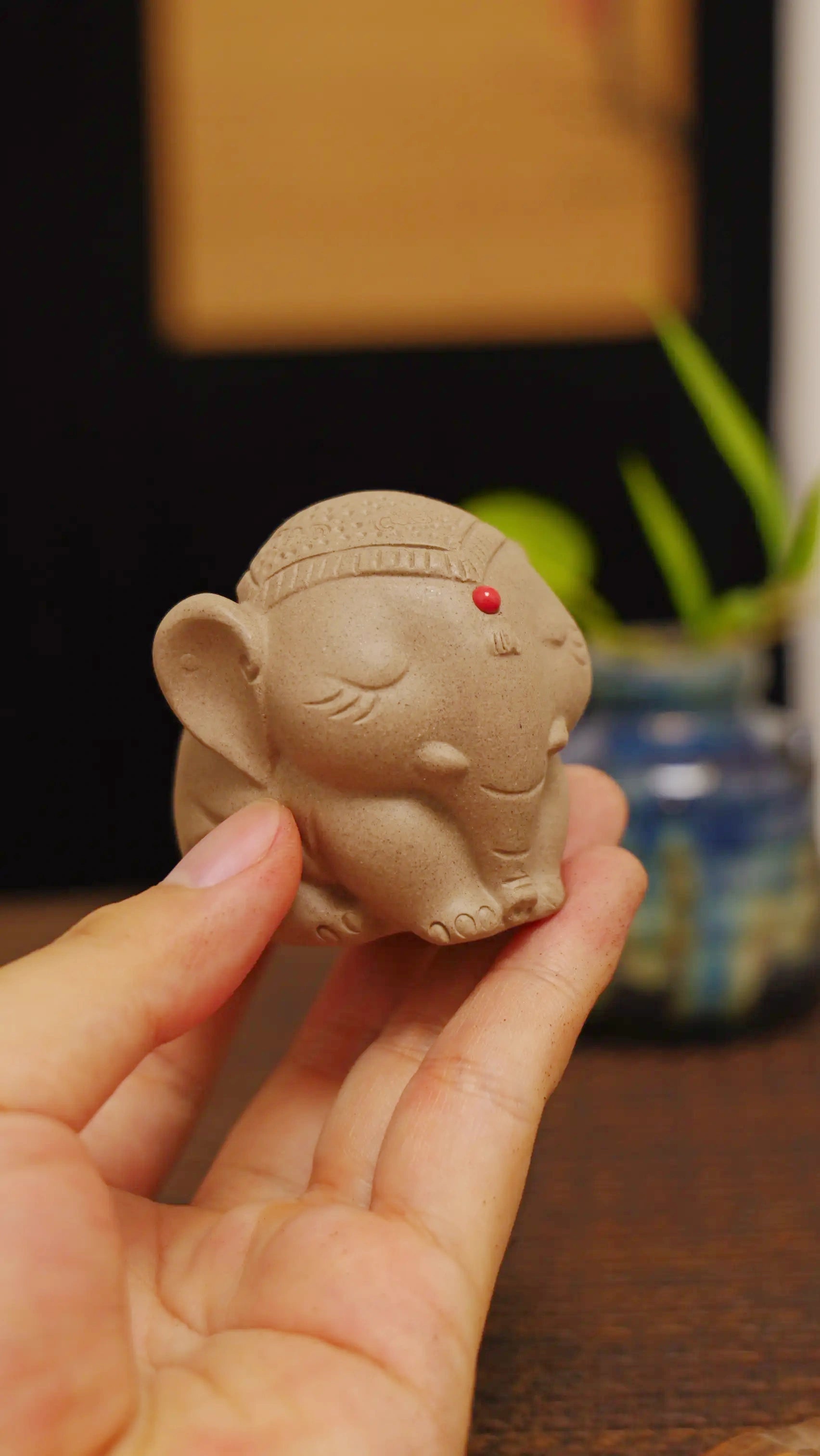 Yixing Zisha Handmade Round Elephant Tea Pet