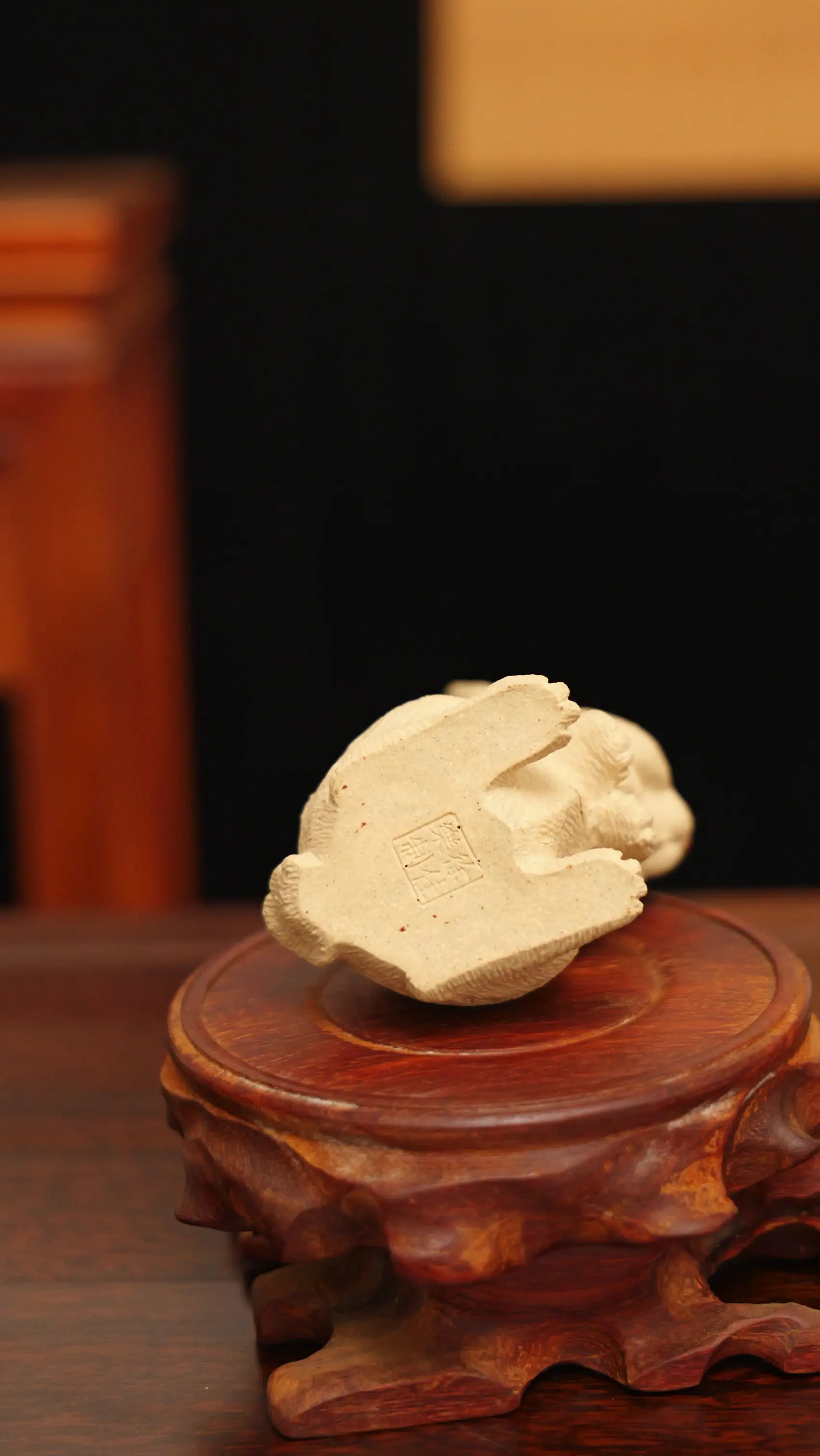 Yixing Zisha Handmade Jade Rabbit Tea Pet (Auspicious Style)