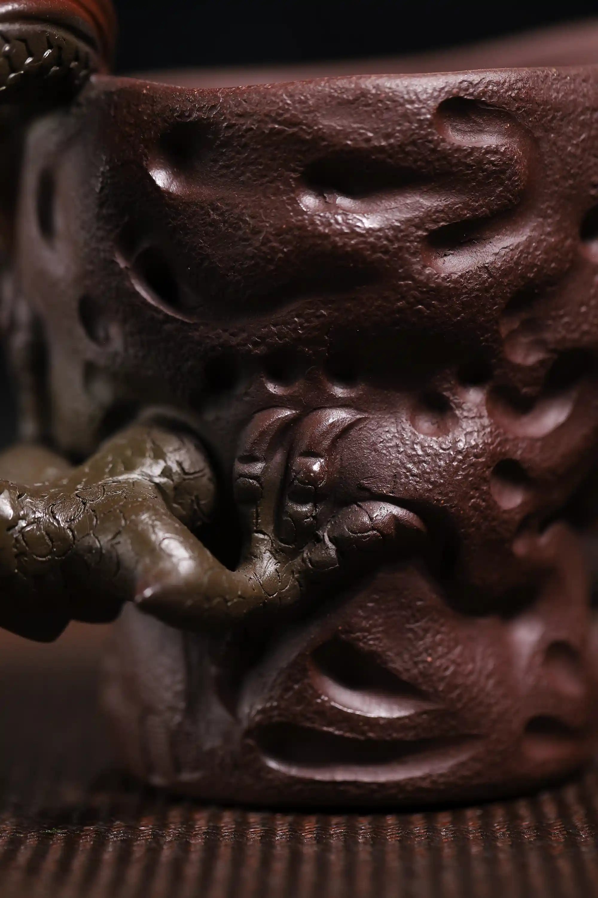 Yixing Zisha Handmade Dragon-Head Teacup