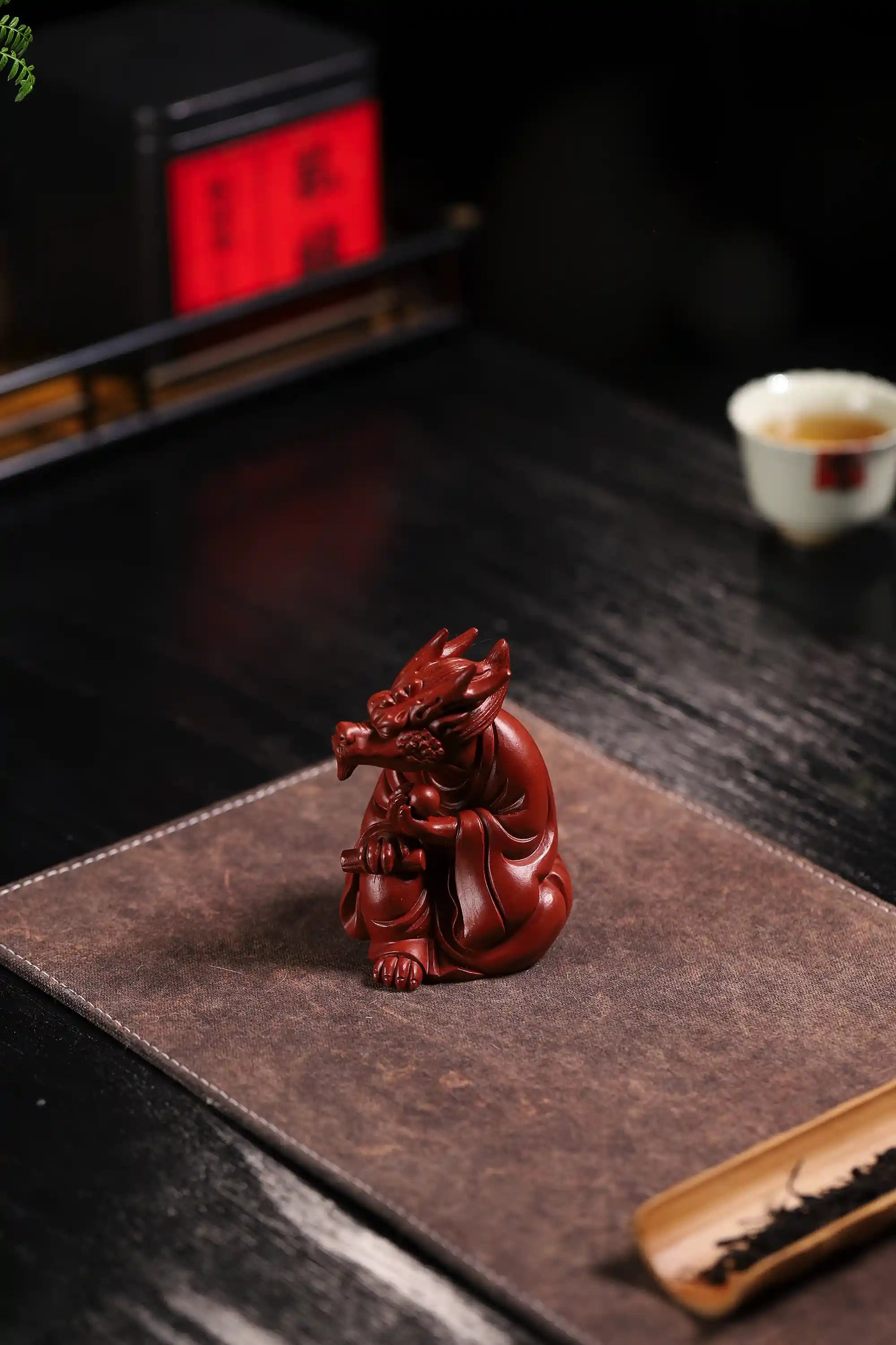 Yixing Zisha Handmade Dragon King Tea Pet (Auspicious Majesty Style)