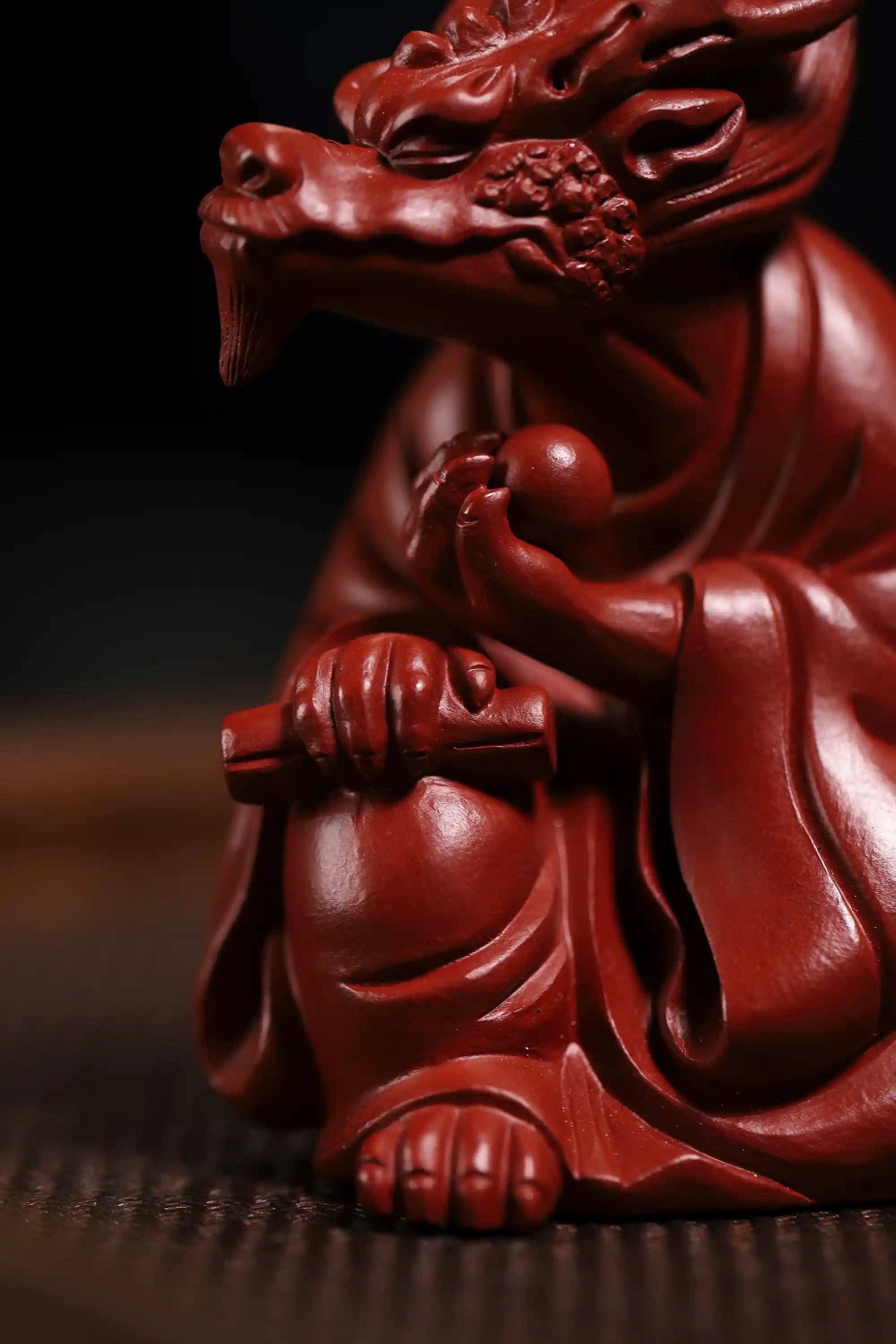 Yixing Zisha Handmade Dragon King Tea Pet (Auspicious Majesty Style)
