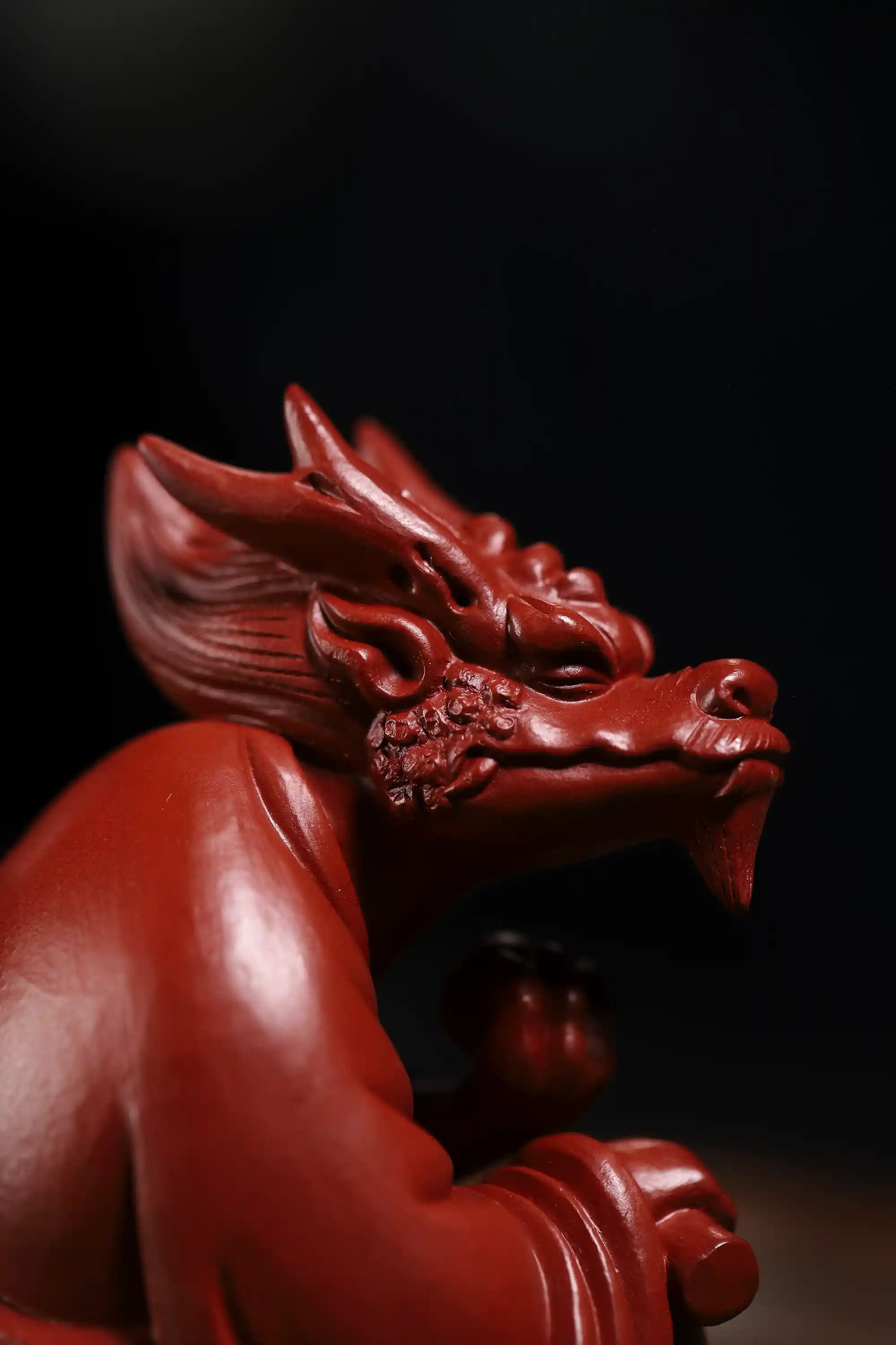 Yixing Zisha Handmade Dragon King Tea Pet (Auspicious Majesty Style)