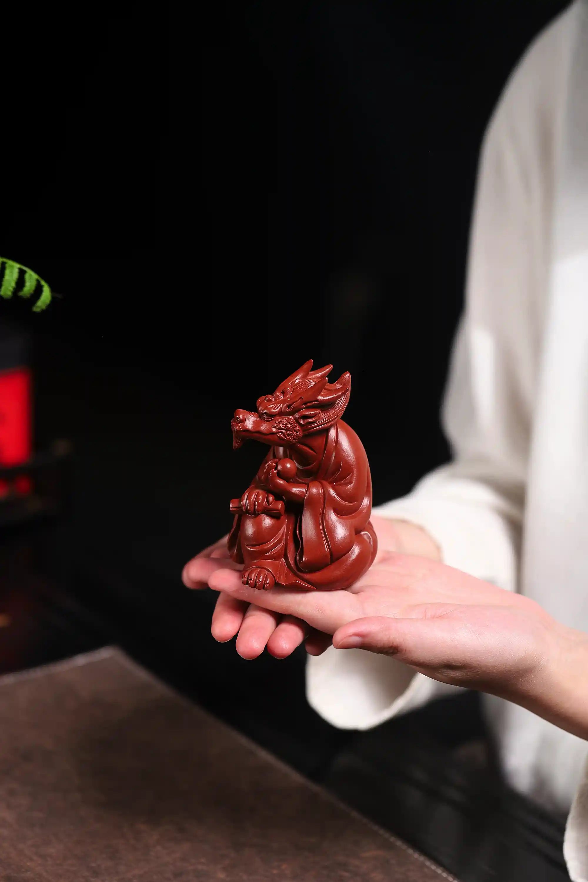 Yixing Zisha Handmade Dragon King Tea Pet (Auspicious Majesty Style)