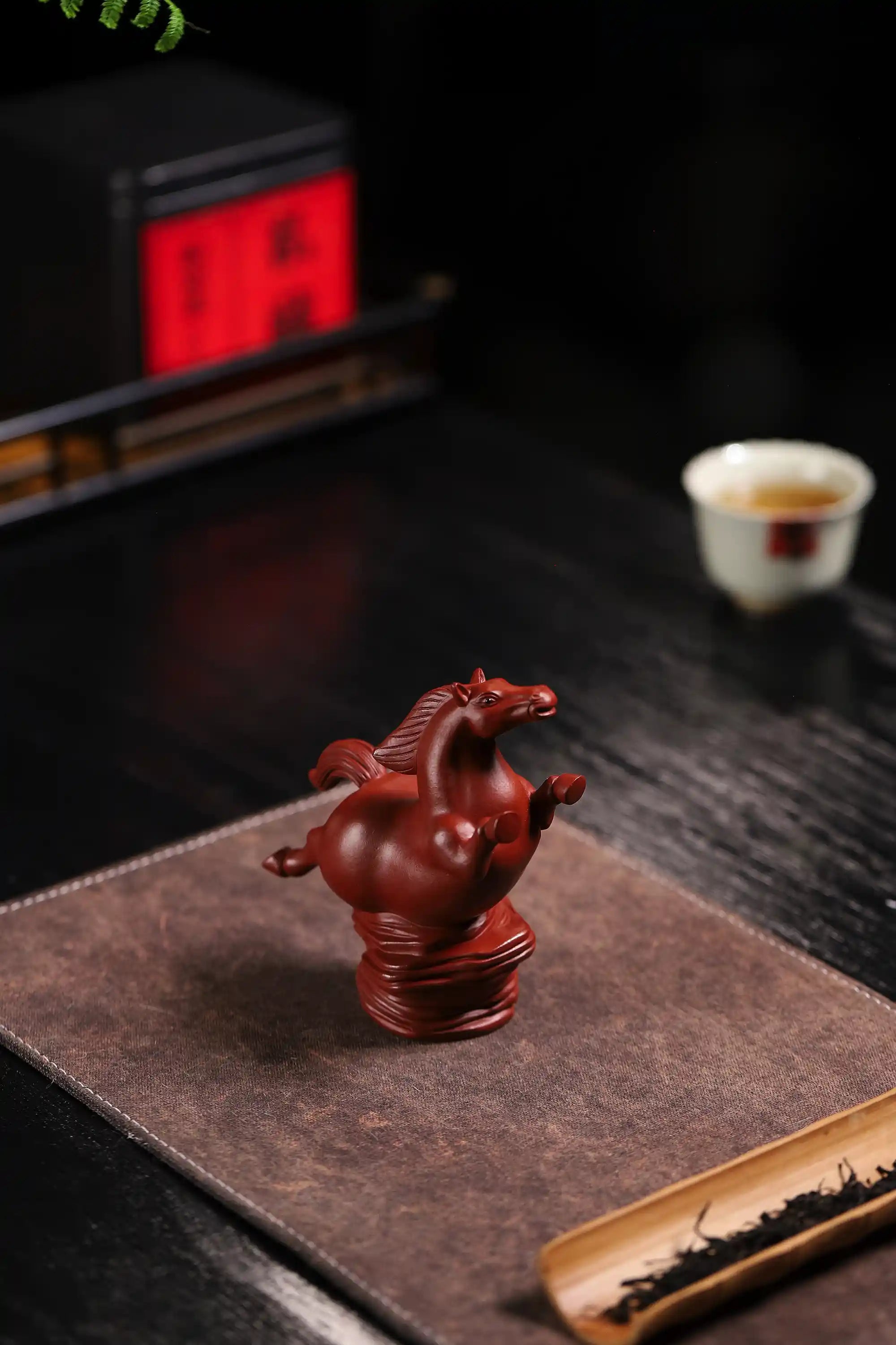 Yixing Zisha Handmade Galloping Horse Tea Pet (Success - Achieving Style)