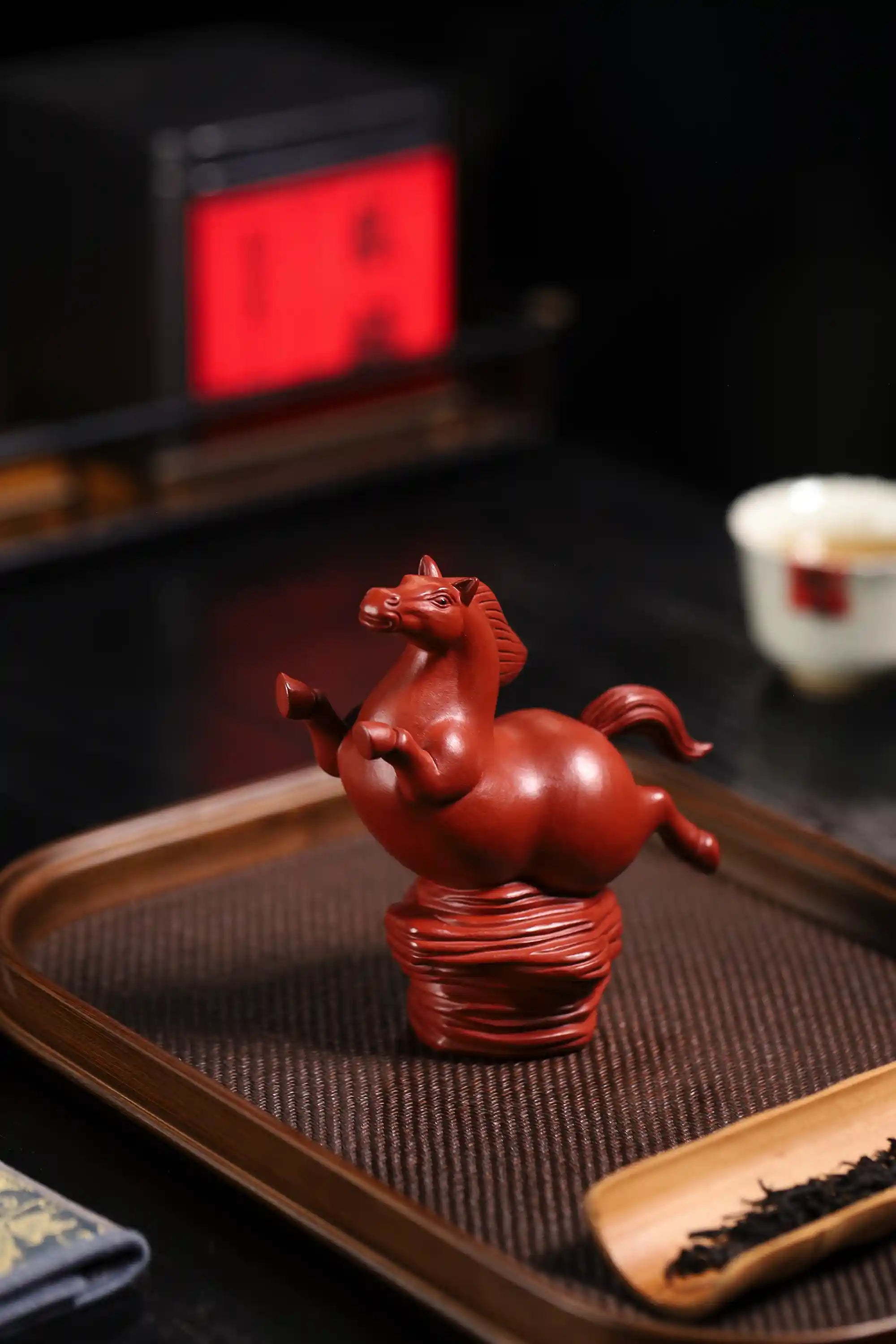 Yixing Zisha Handmade Galloping Horse Tea Pet (Success - Achieving Style)