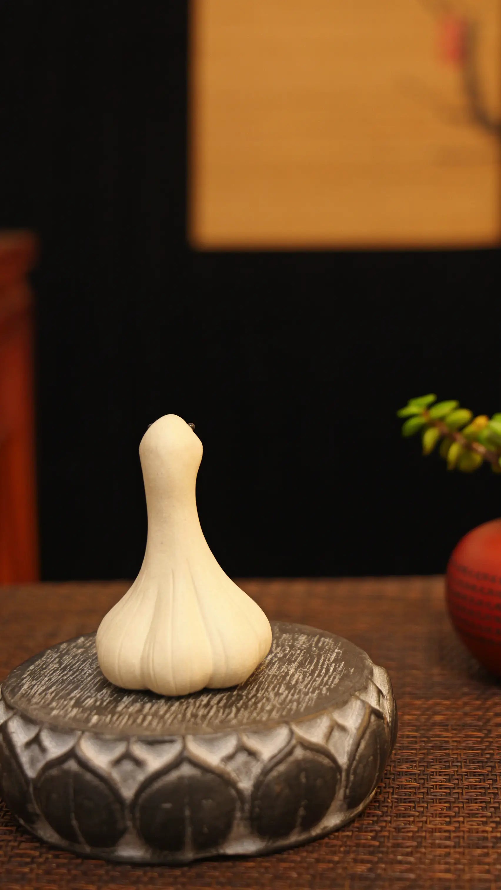 Yixing Zisha Handmade Garlic Goose Tea Pet