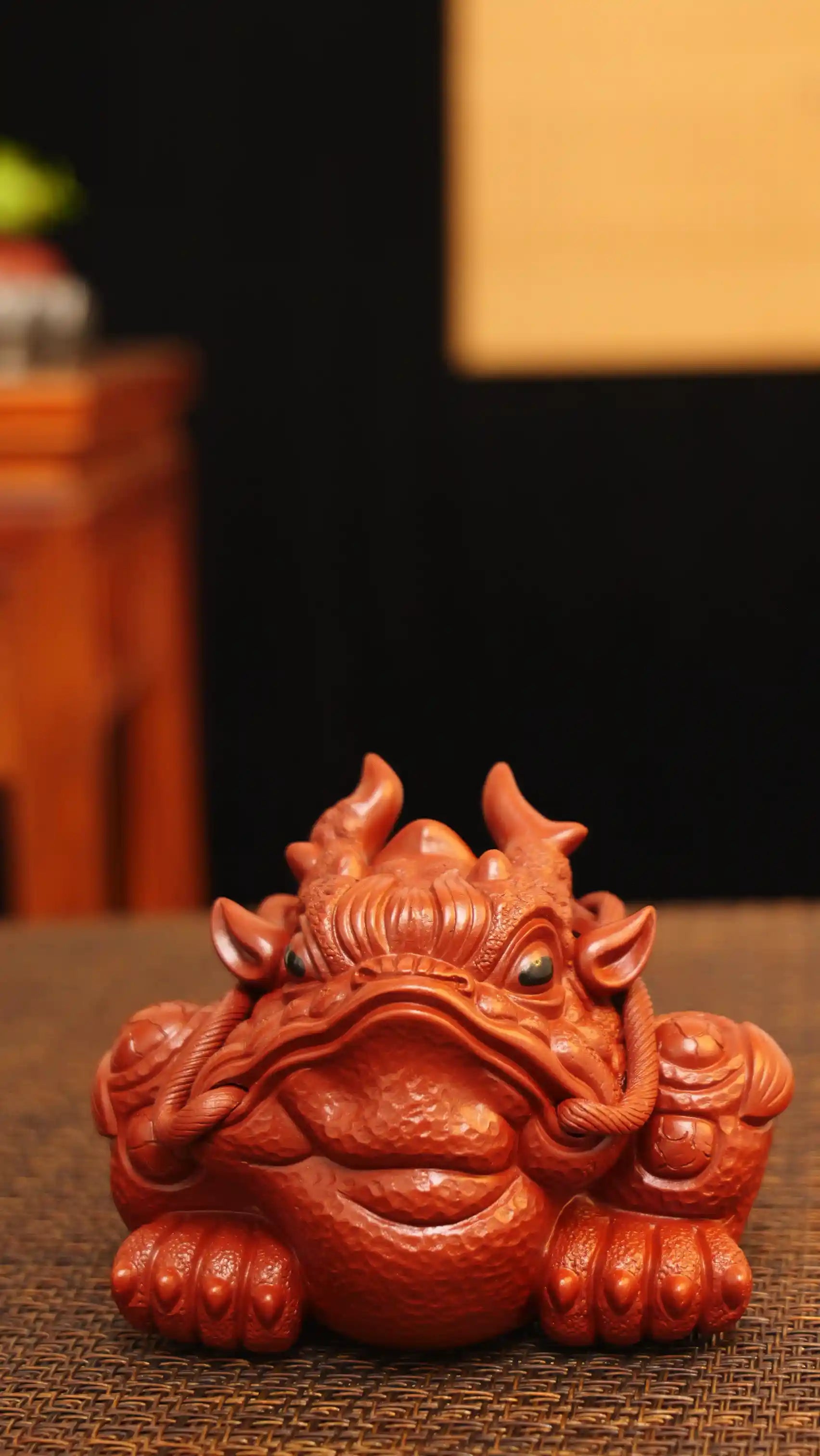Yixing Zisha Handmade Dragon-horn Toad Tea Pet
