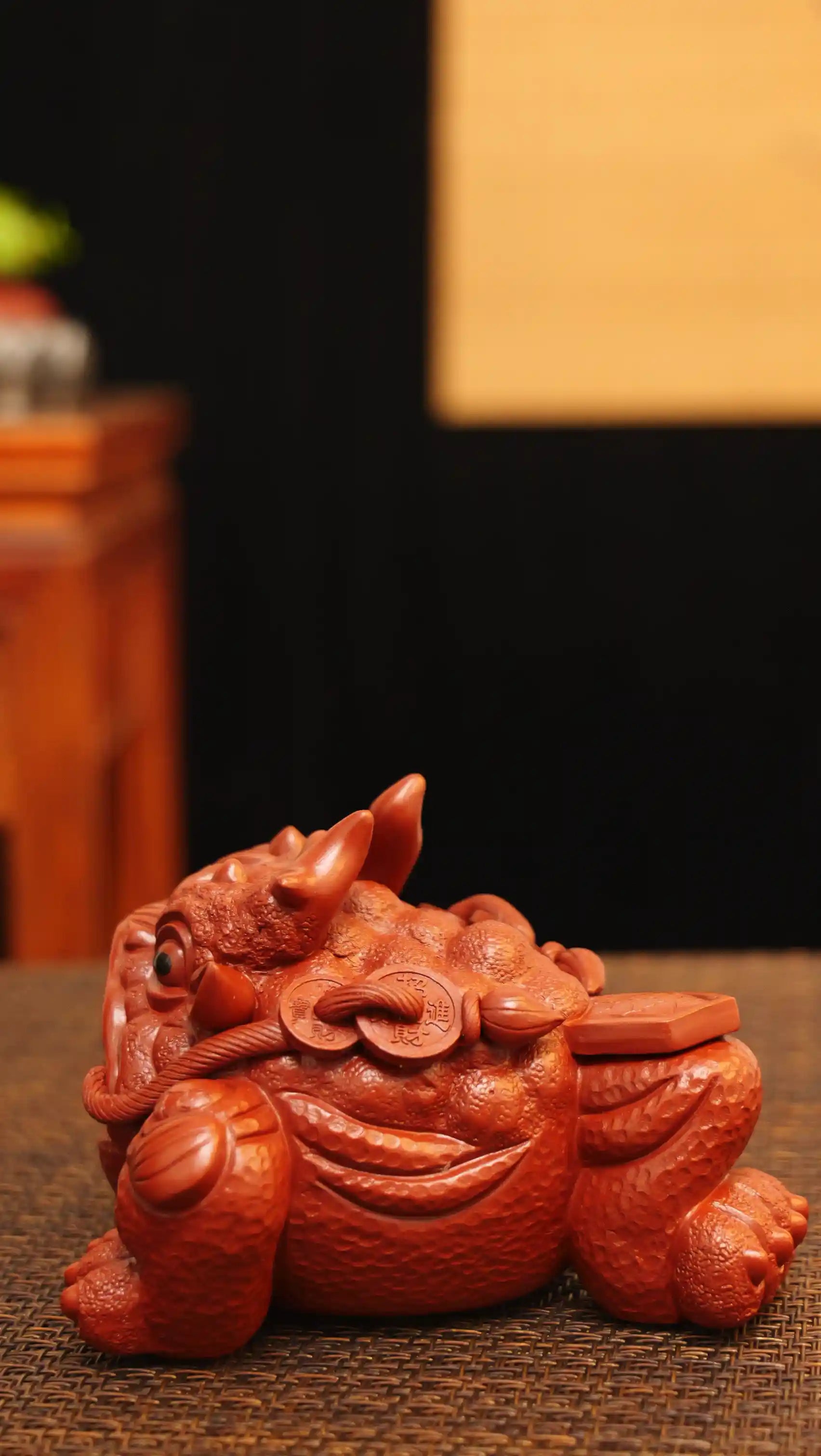 Yixing Zisha Handmade Dragon-horn Toad Tea Pet