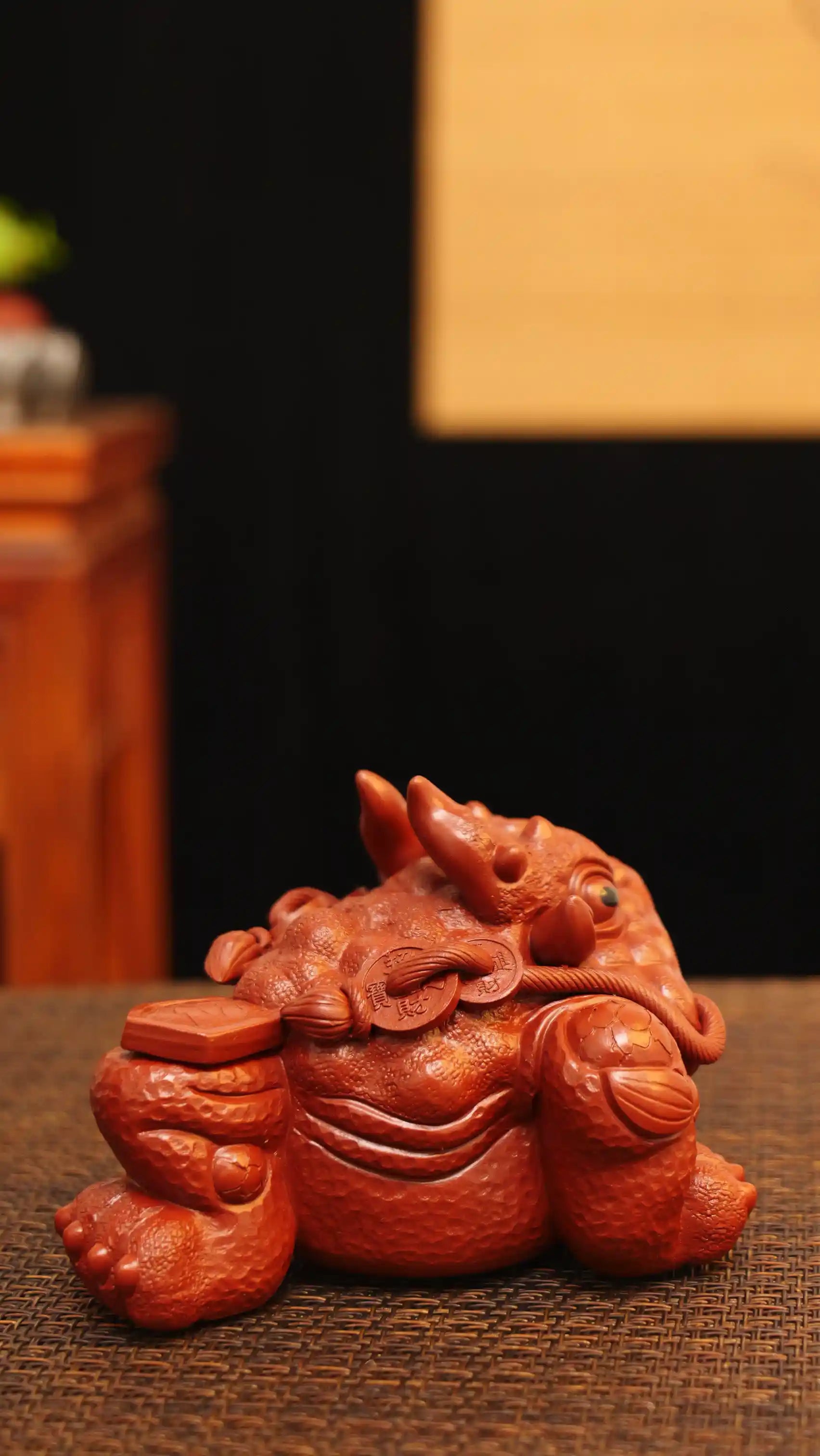Yixing Zisha Handmade Dragon-horn Toad Tea Pet