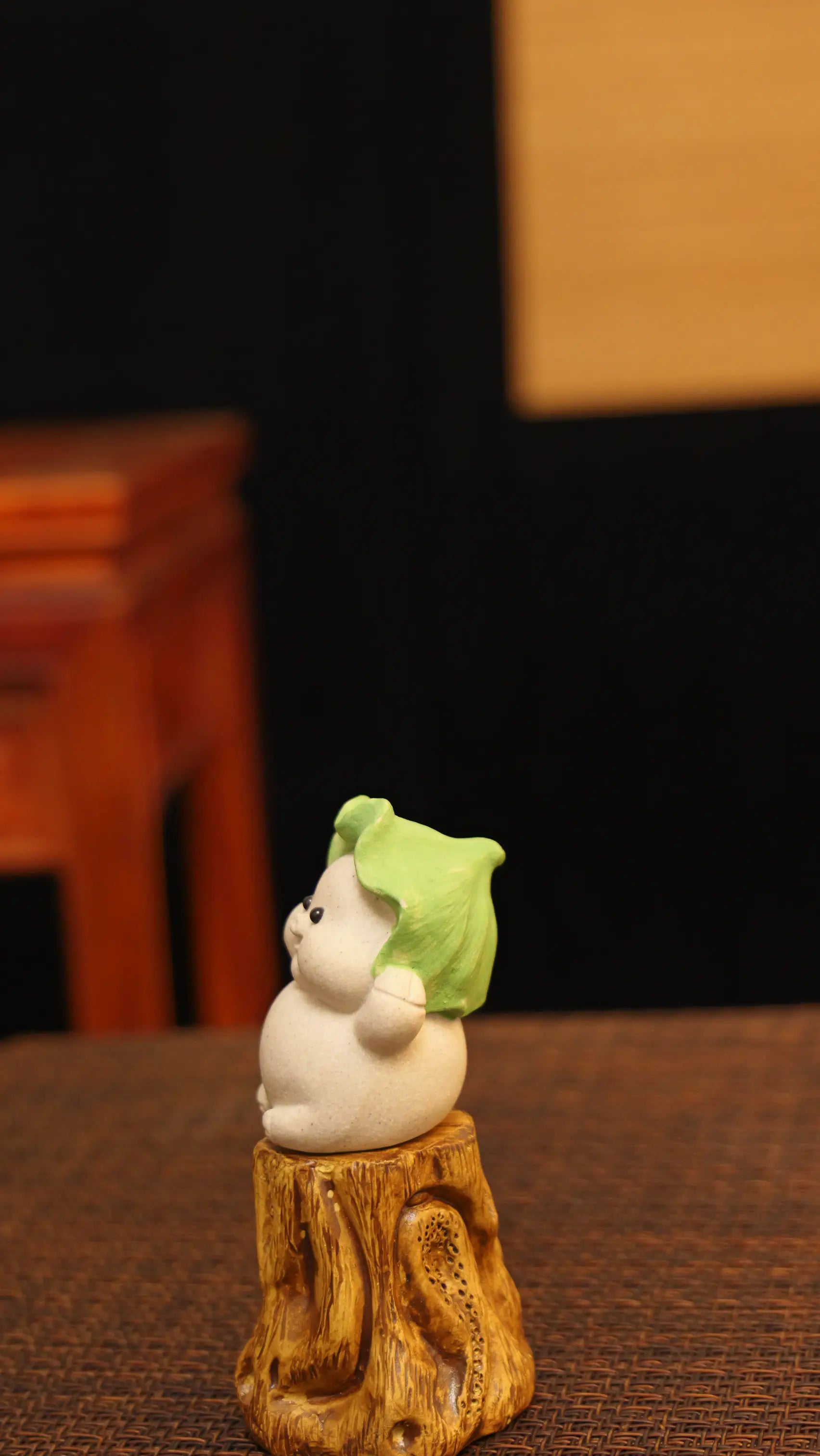 Yixing Zisha Handmade Lotus Leaf Pig Tea Pet