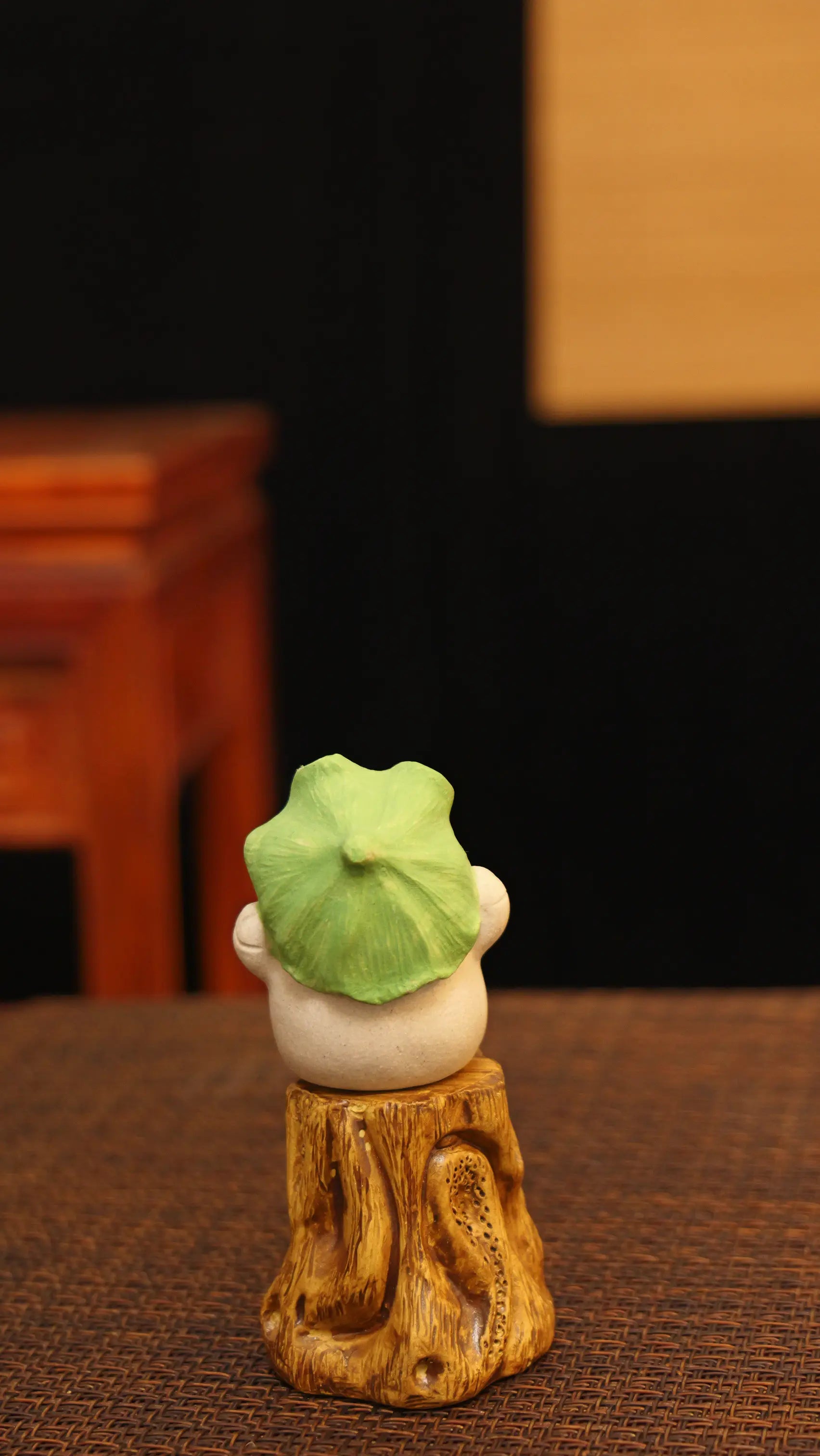 Yixing Zisha Handmade Lotus Leaf Pig Tea Pet