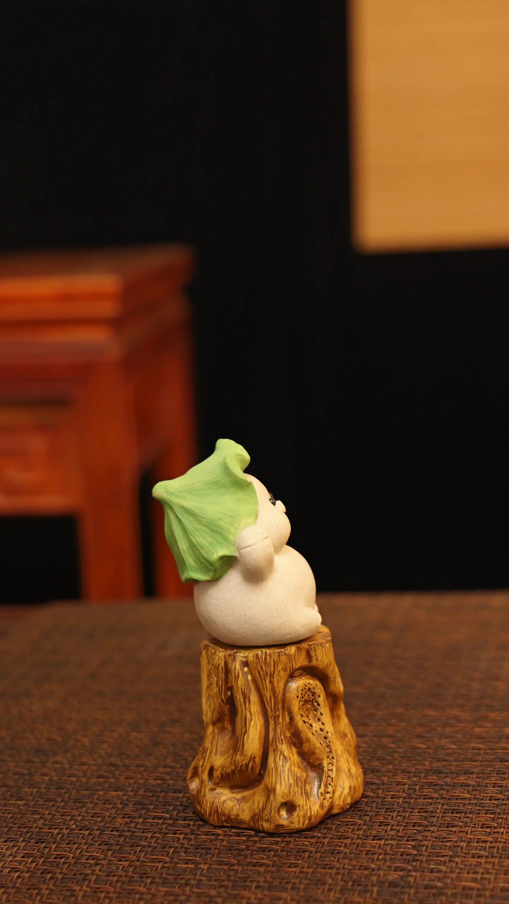 Yixing Zisha Handmade Lotus Leaf Pig Tea Pet