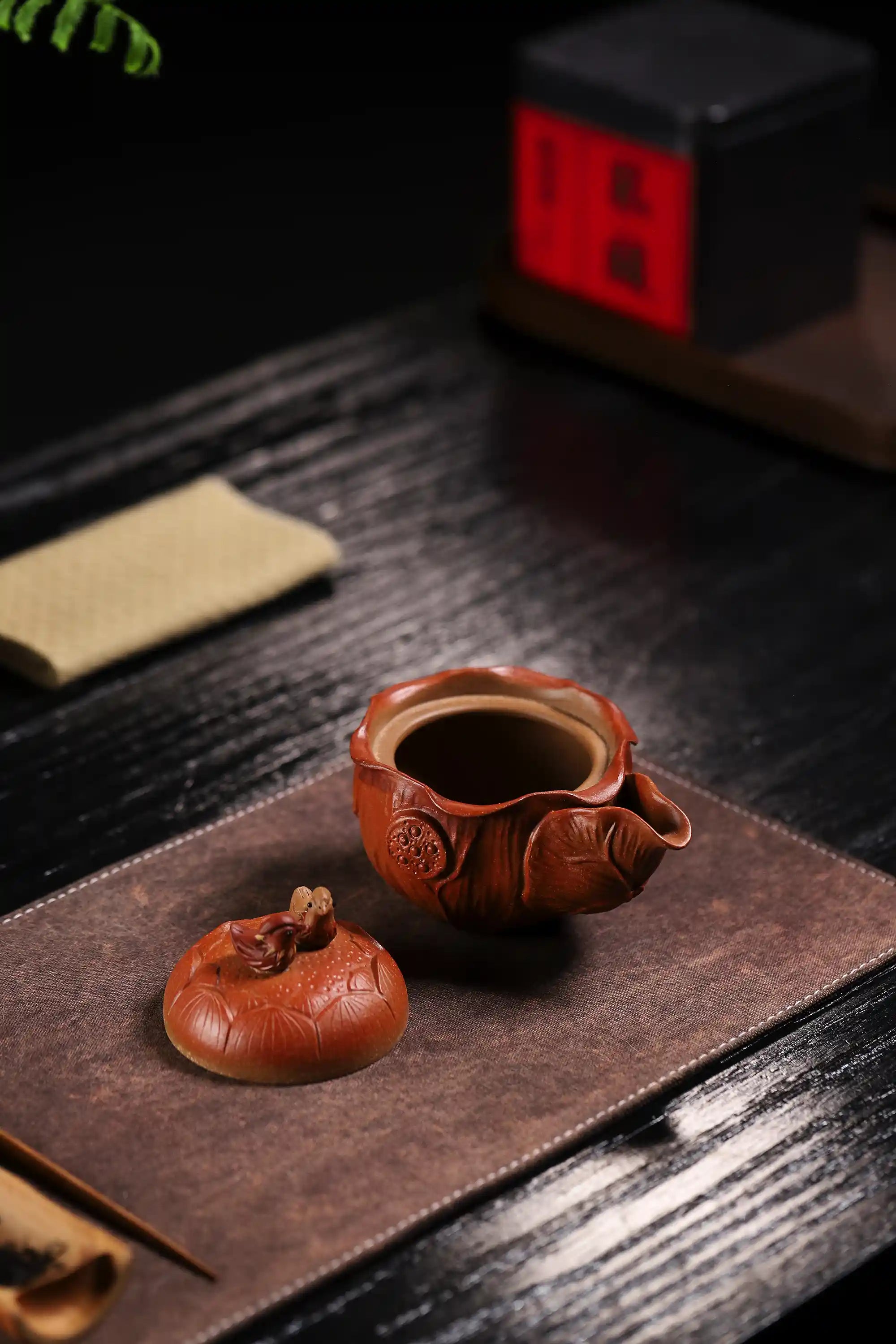 Yixing-Zisha-Handmade-Lotus-Mandarin-Duck-Teapot