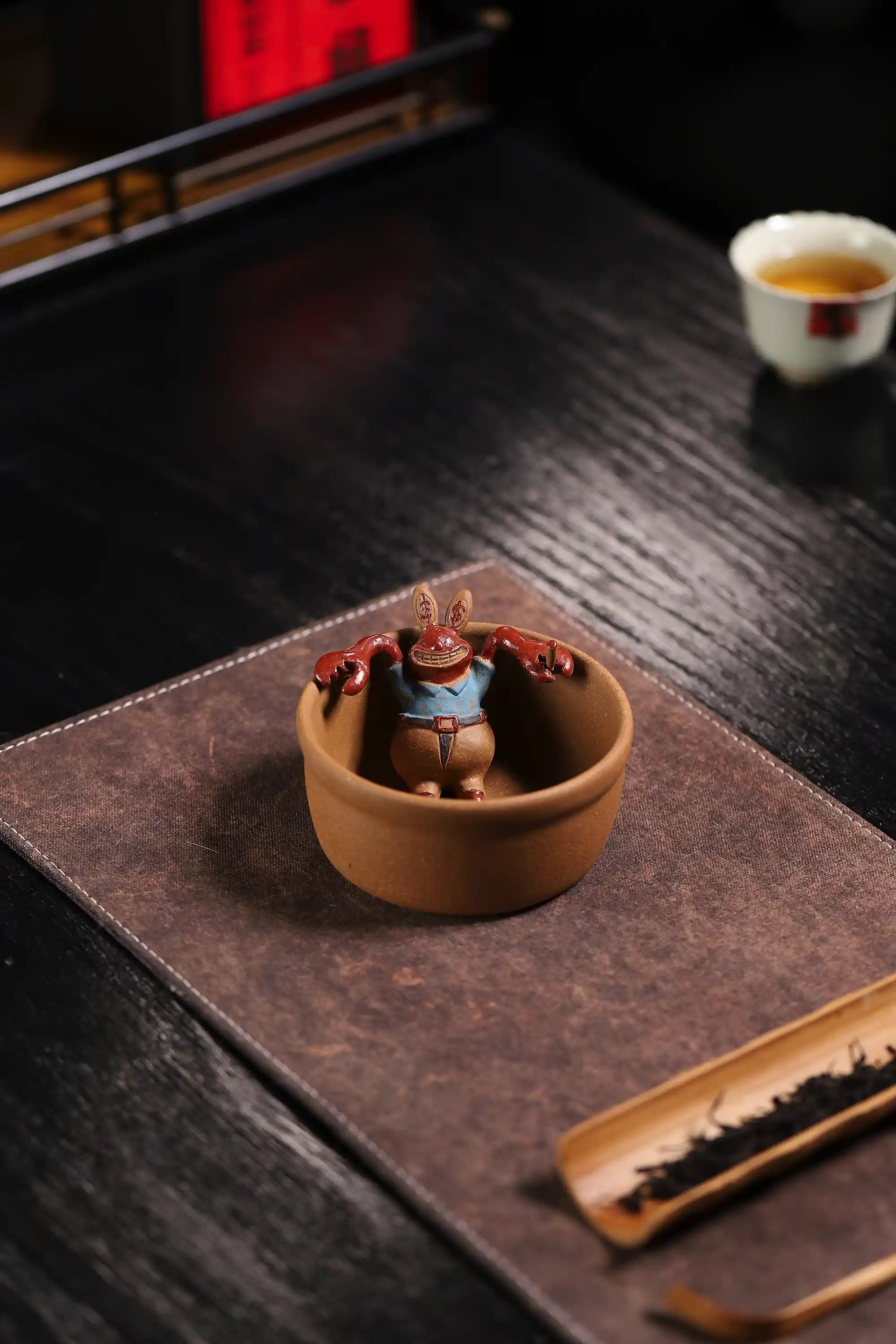 Yixing Zisha Handmade Mr. Krabs Bathing Teacup
