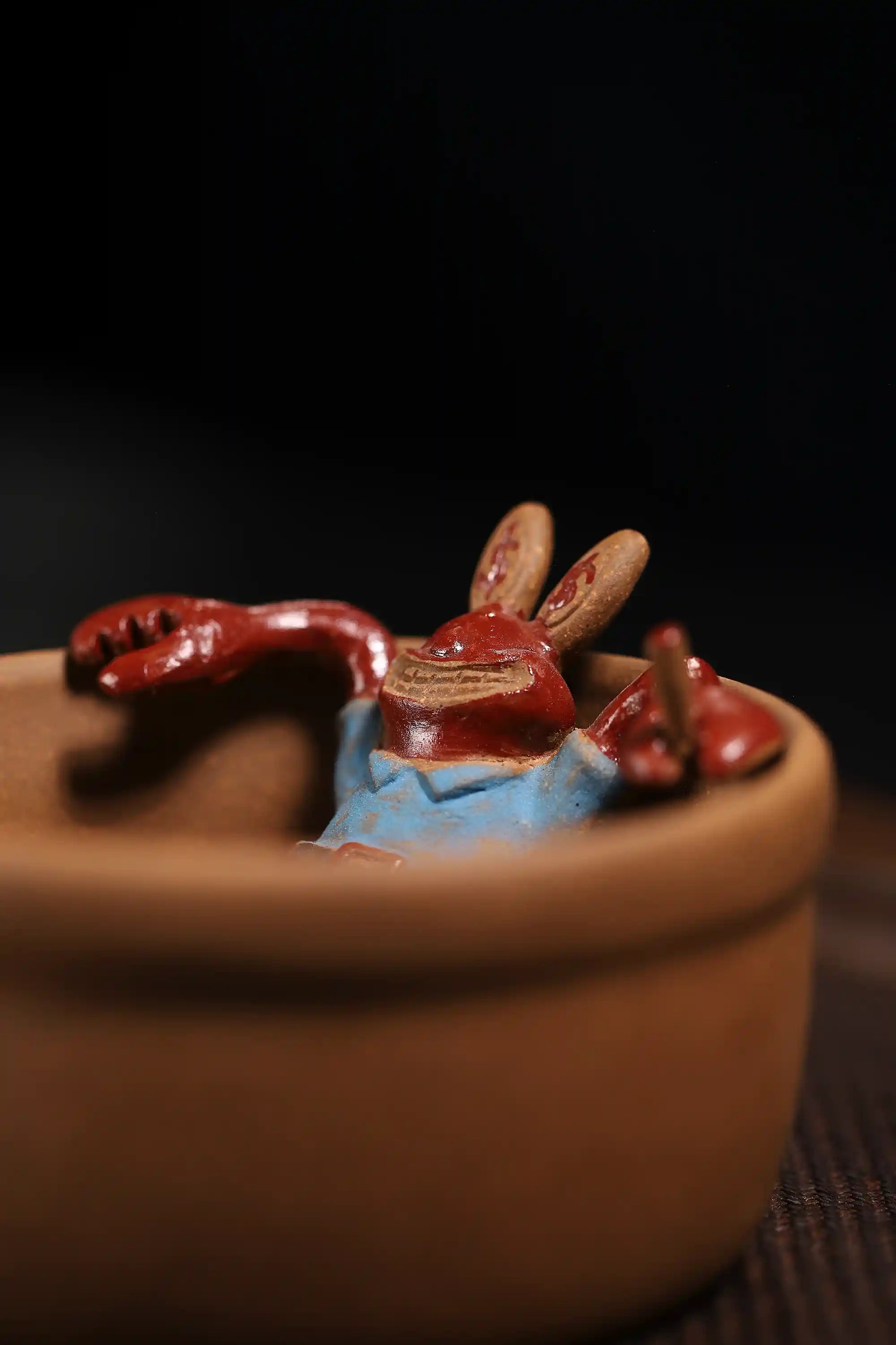 Yixing Zisha Handmade Mr. Krabs Bathing Teacup