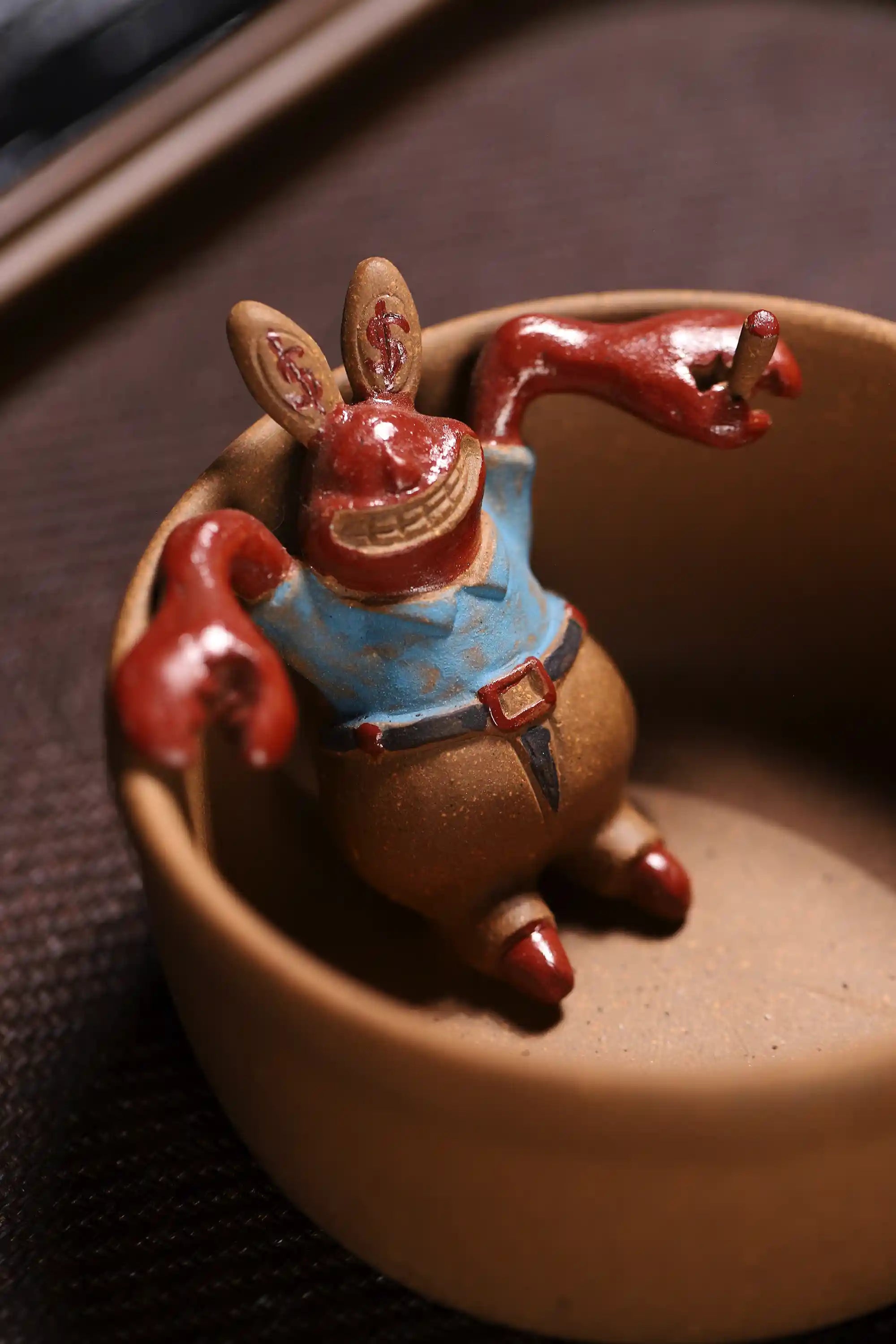 Yixing Zisha Handmade Mr. Krabs Bathing Teacup