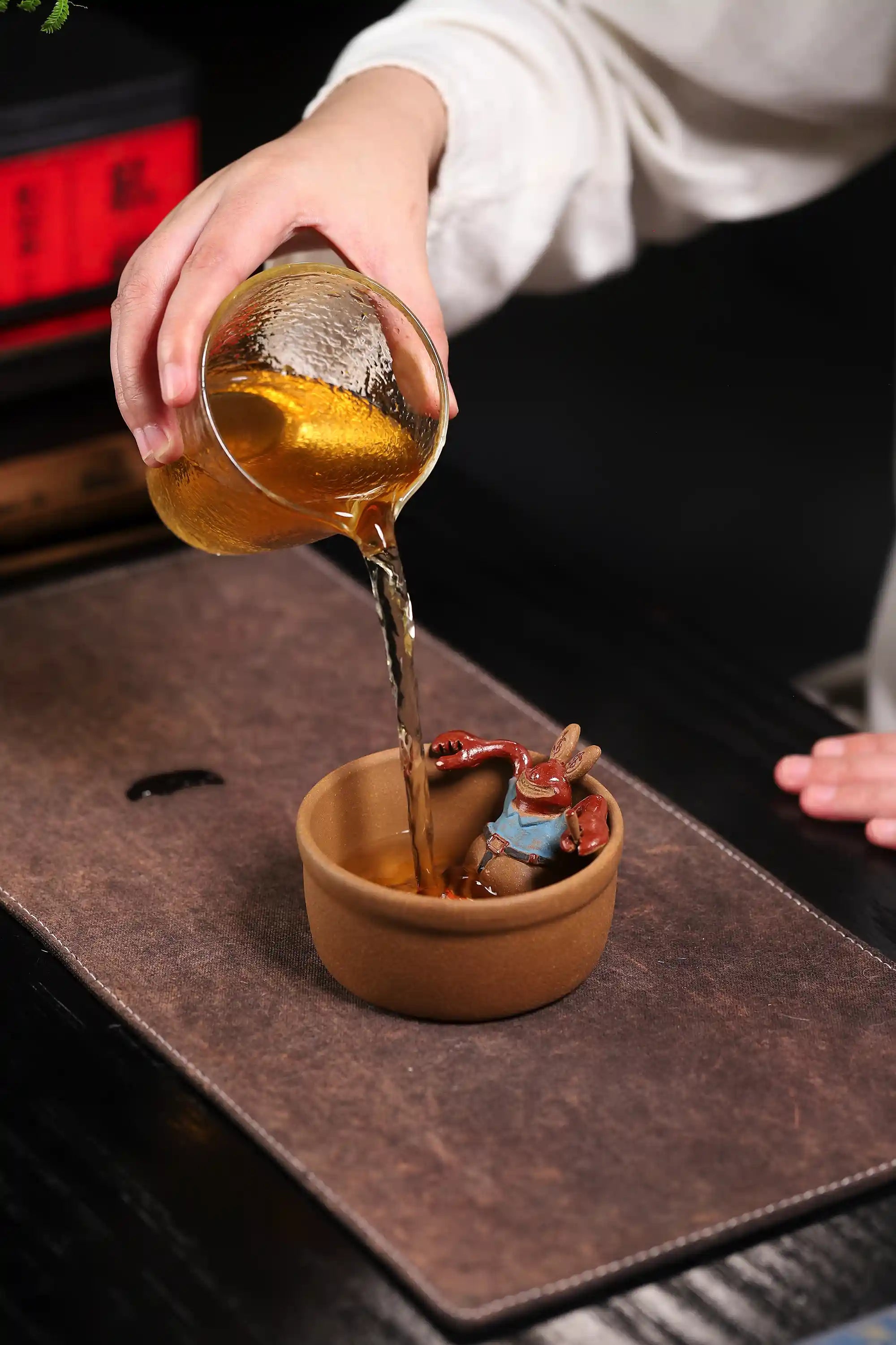 Yixing Zisha Handmade Mr. Krabs Bathing Teacup