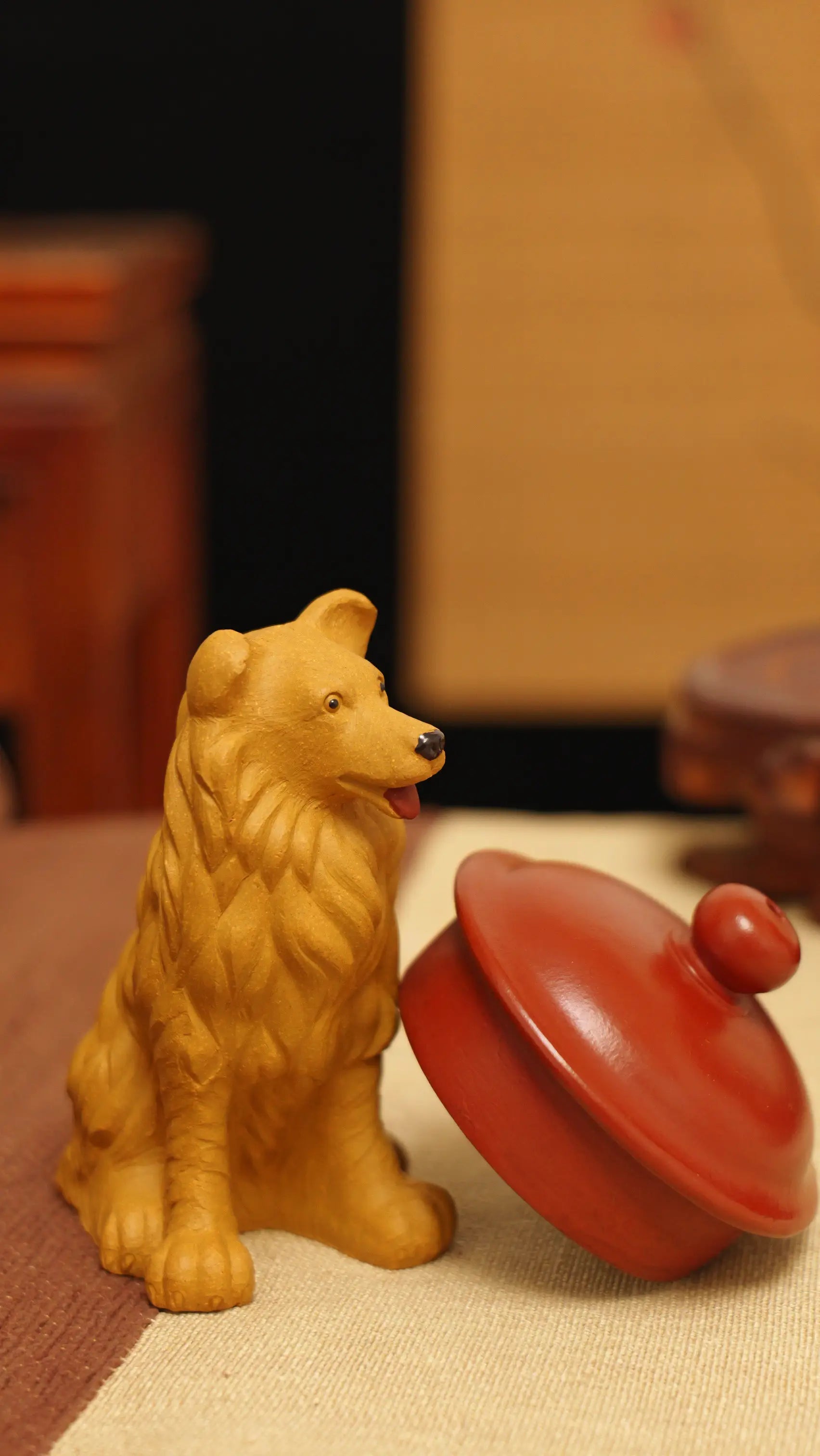 Yixing Zisha Handmade Realistic Golden Retriever Tea Pet