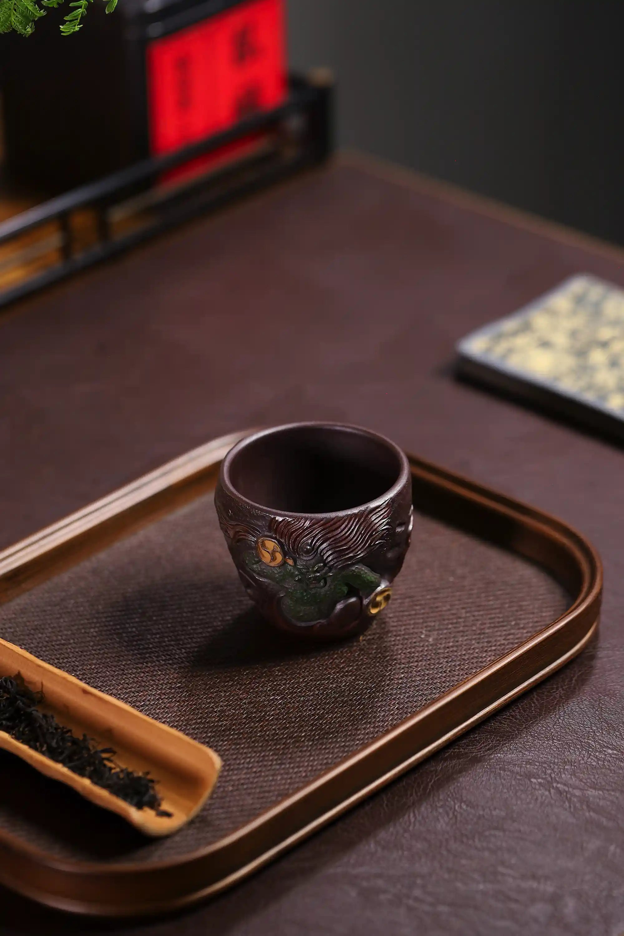 Yixing Zisha Handmade Shanhaijing Electric God Tea Cup