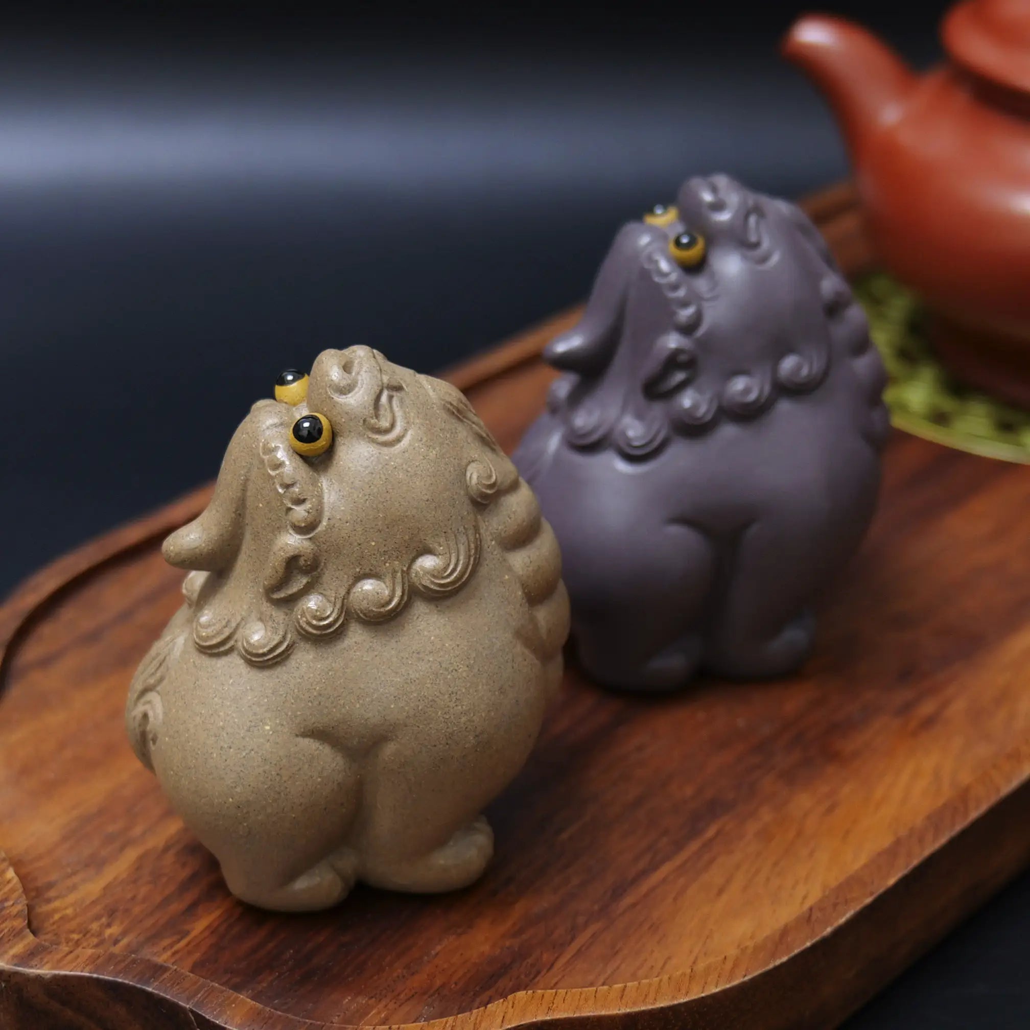 Yixing Zisha Handmade Skyward Lion Tea Pet (Auspicious Guardian Style)
